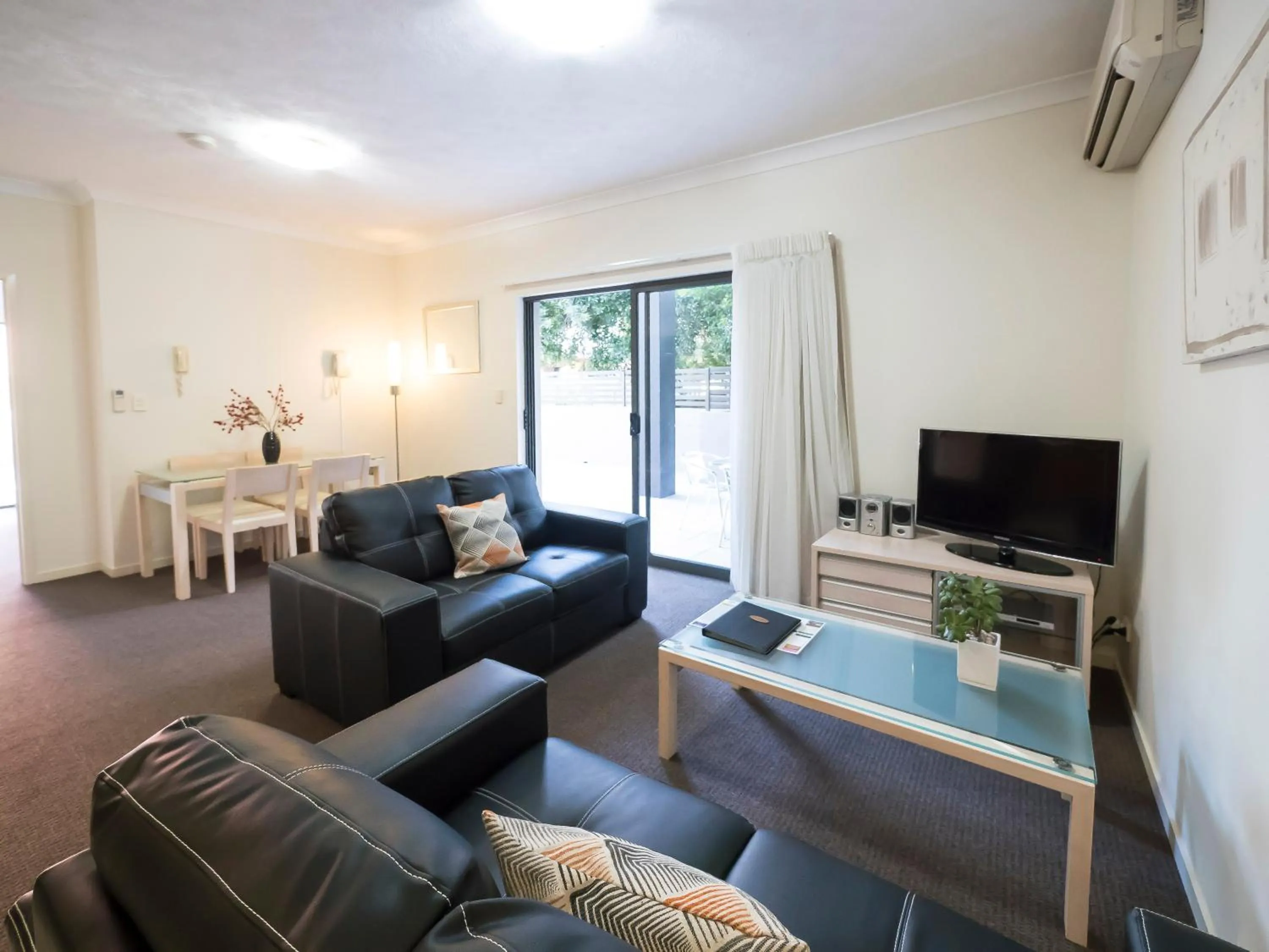 Living room in La Vida on Anzac