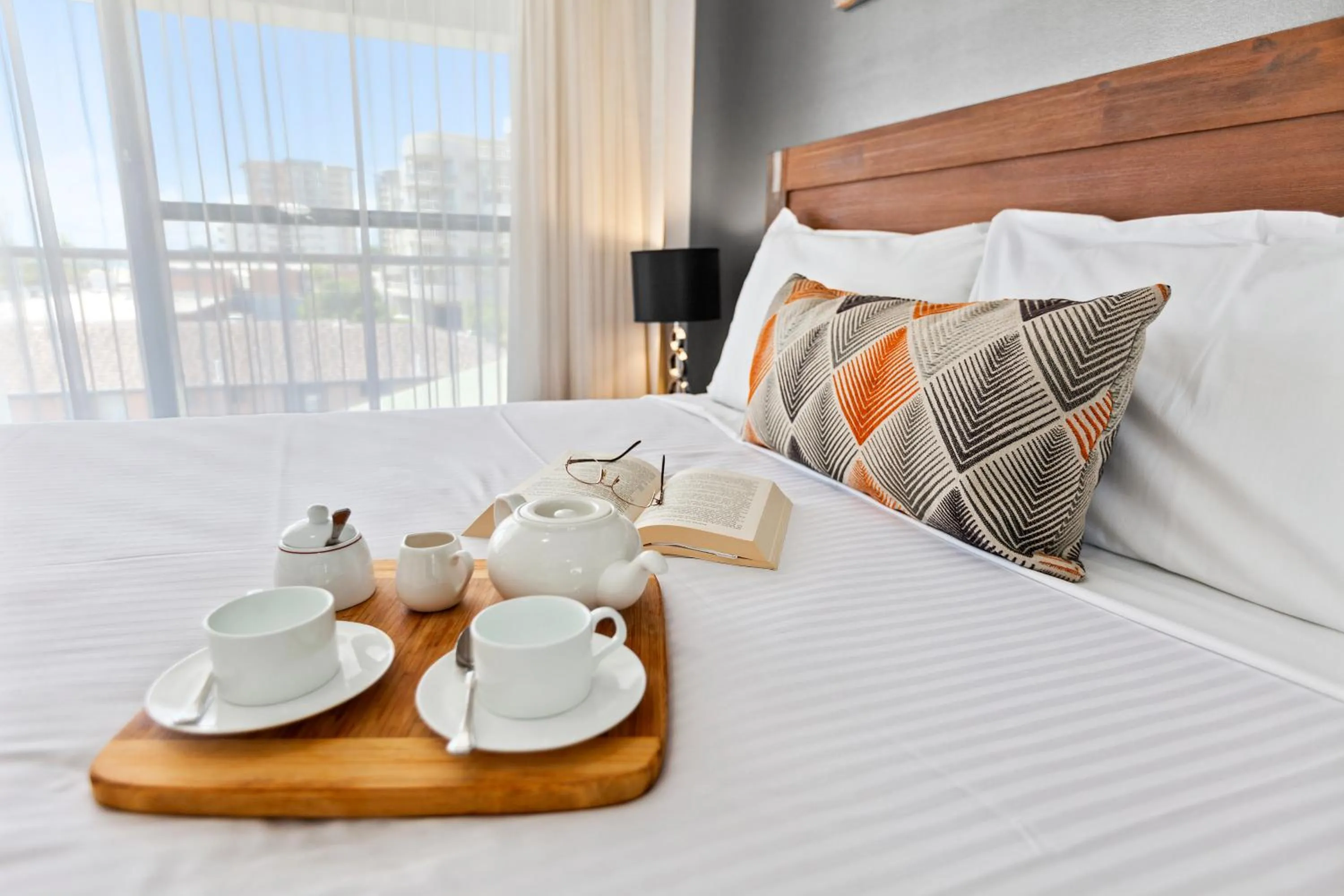 Bedroom, Bed in La Vida on Anzac