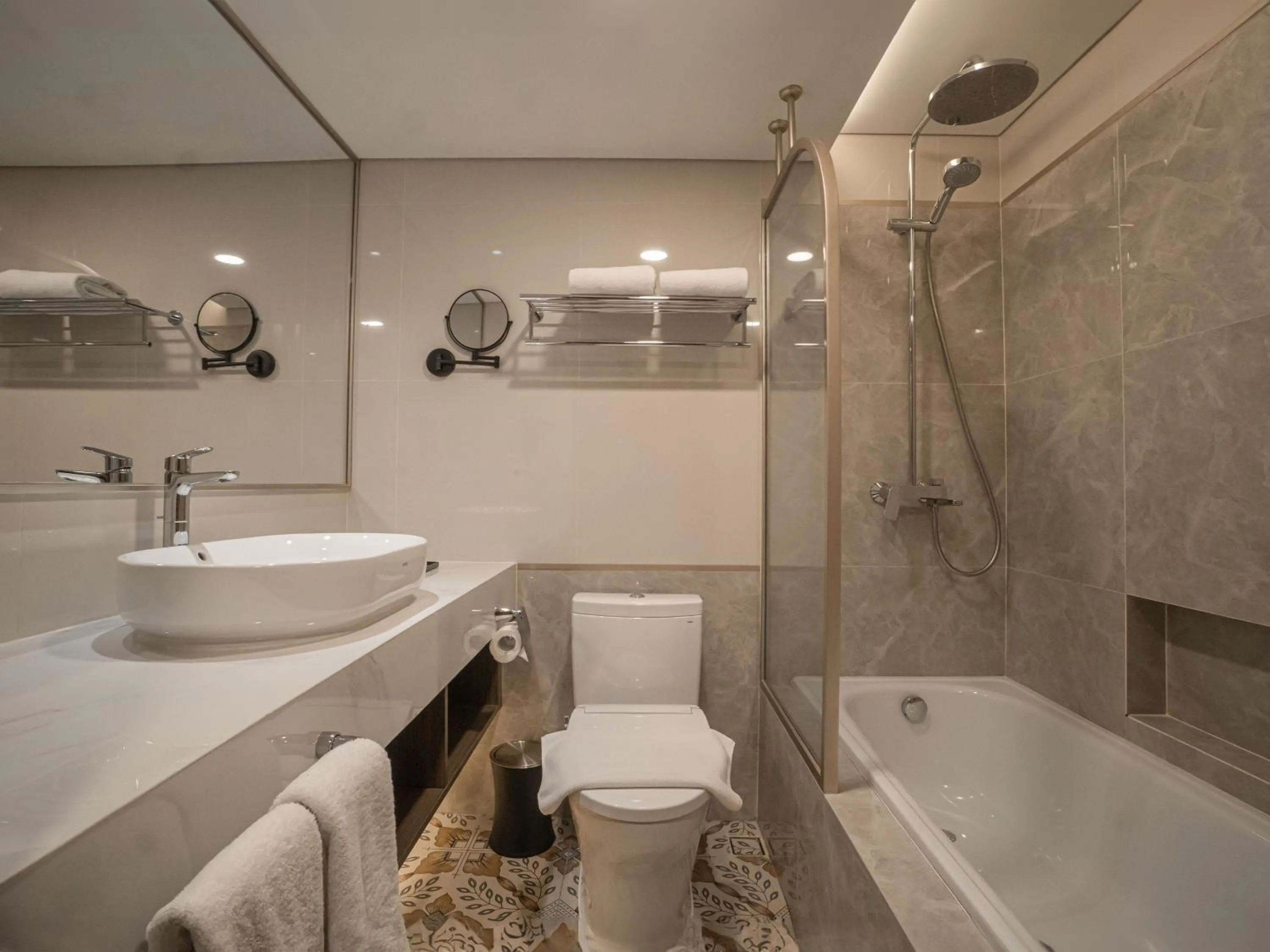 Bathroom in Grand Sahid Jaya