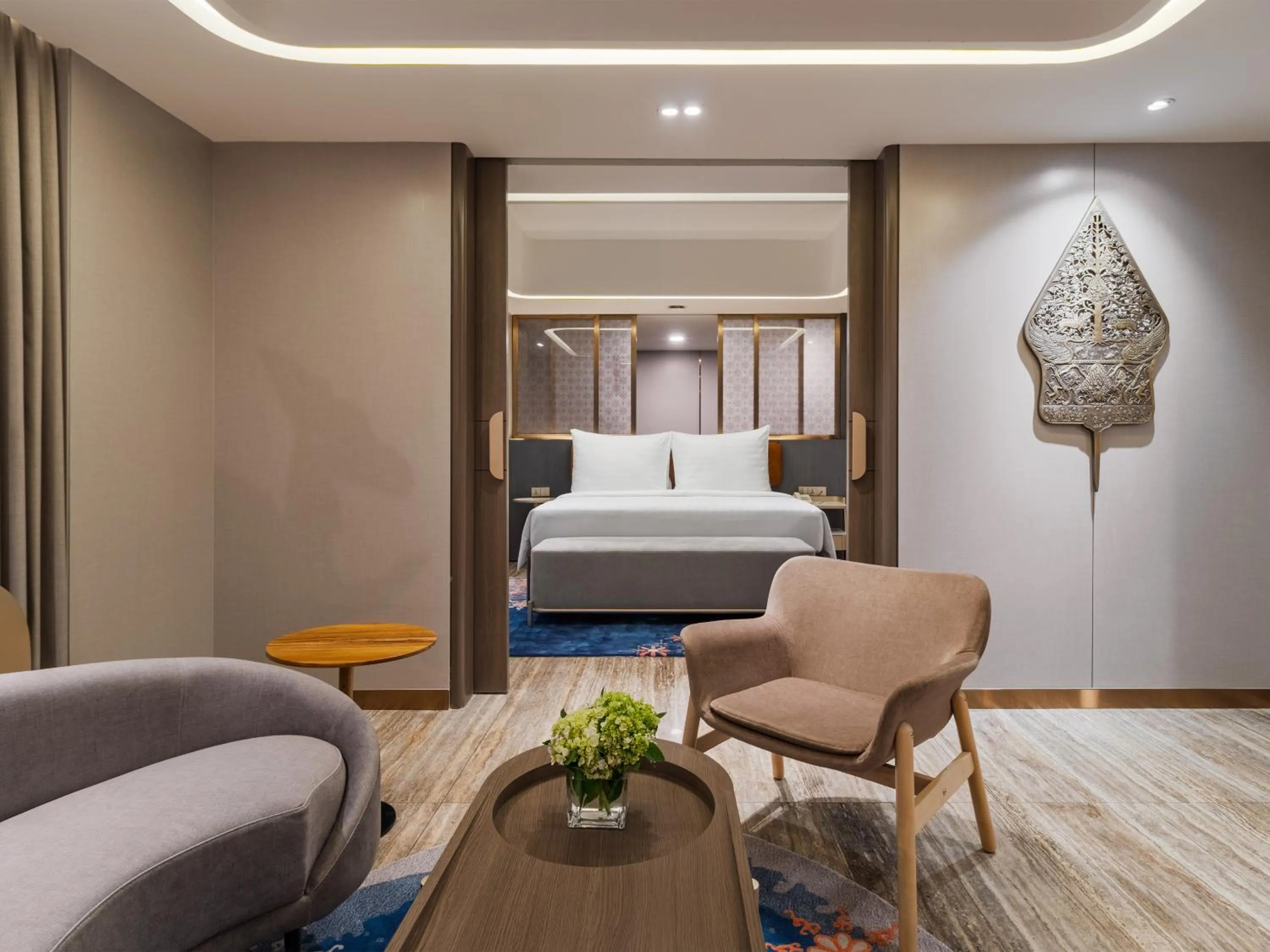 Seating area, Bed in Grand Sahid Jaya