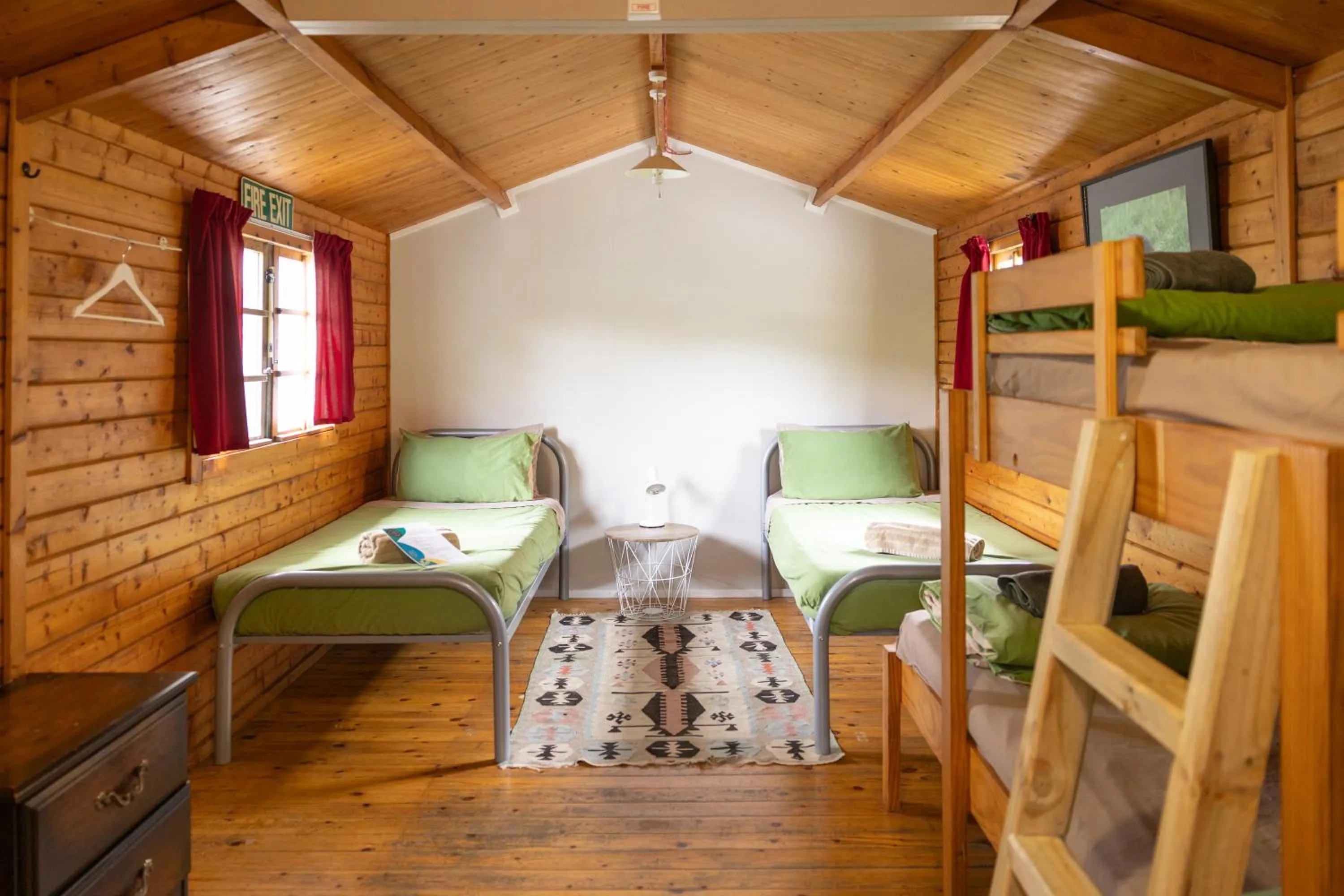 Bed in Bay of Islands Lodge