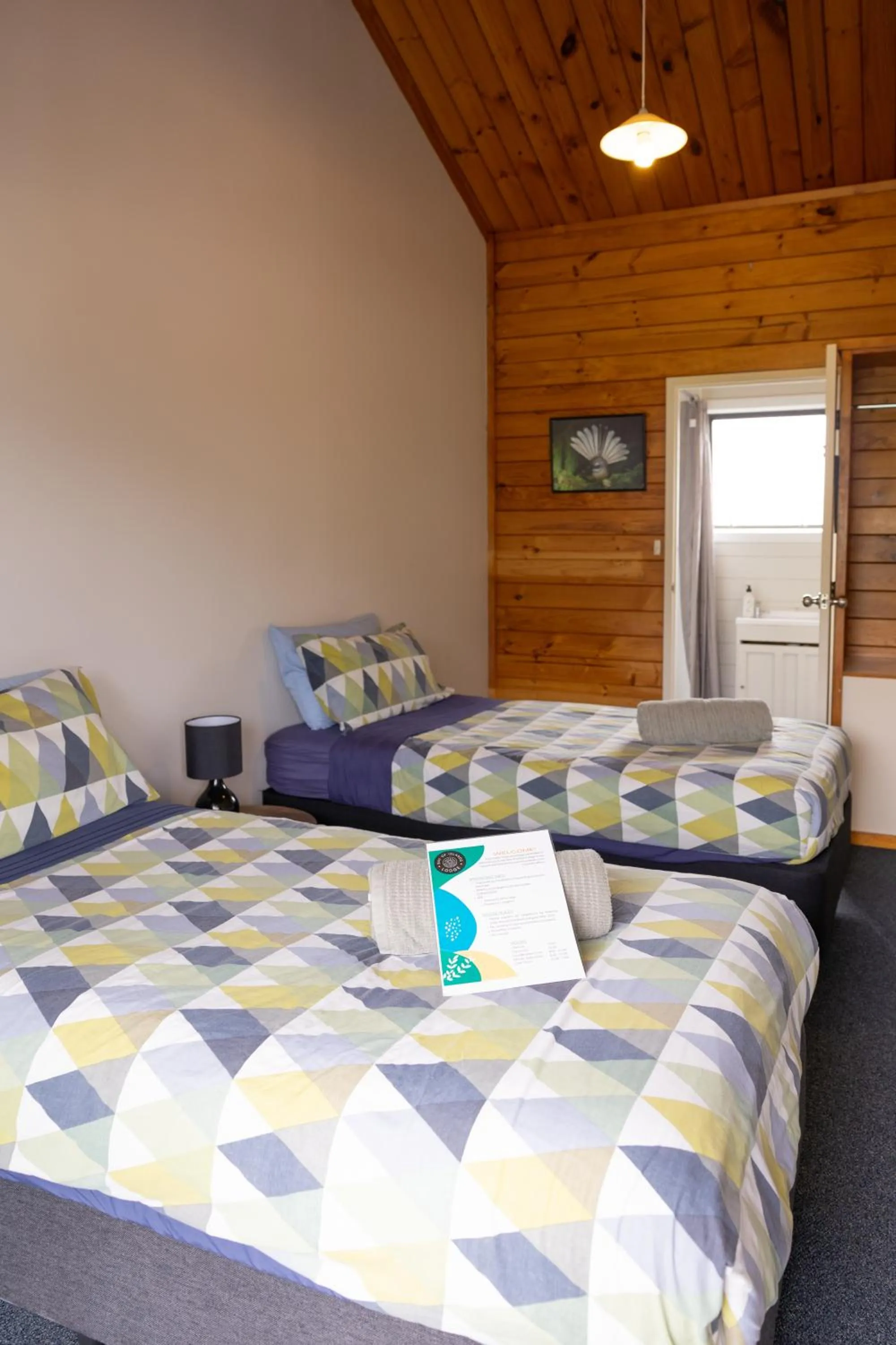 Bed in Bay of Islands Lodge