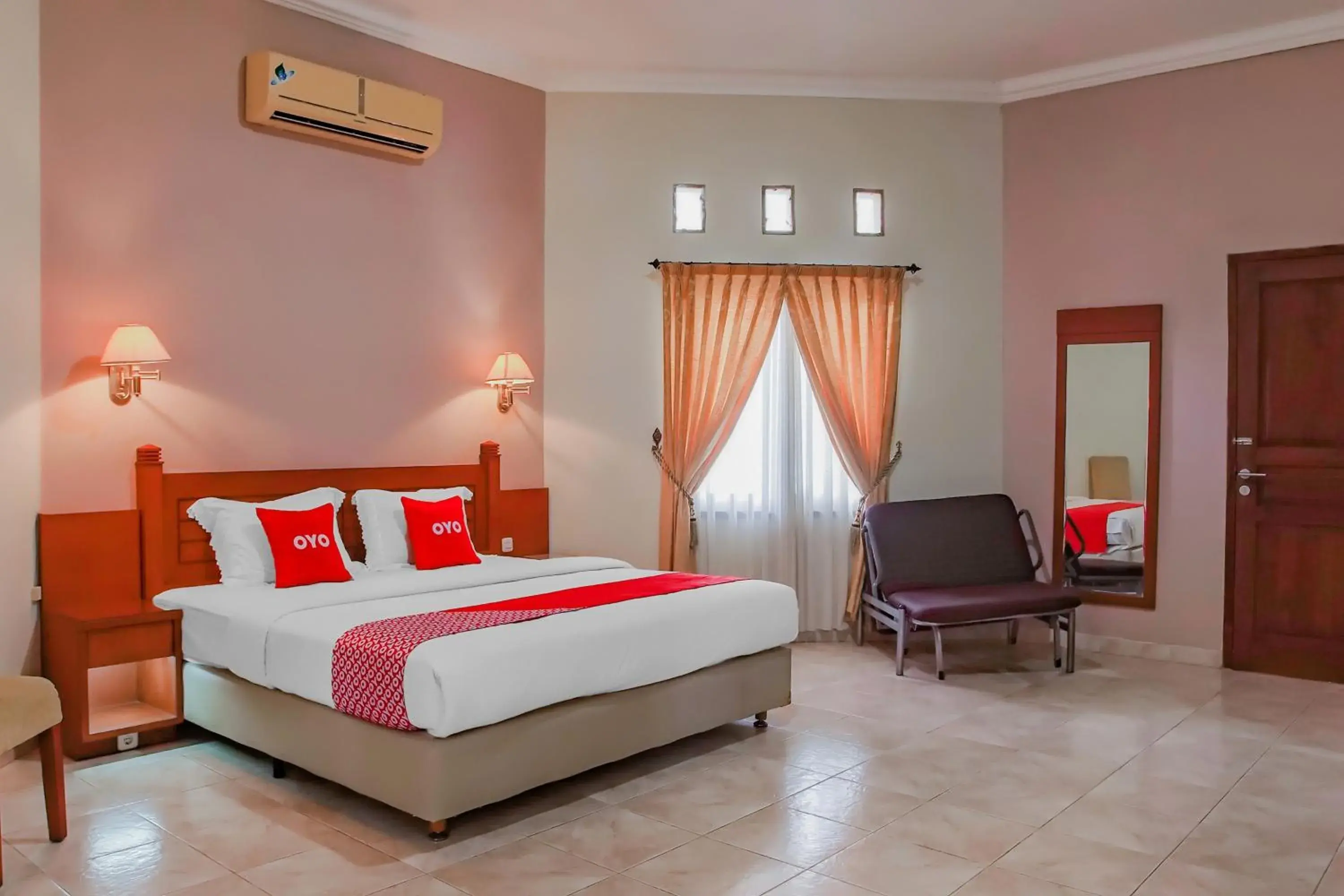 Deluxe Suite in Collection O 89999 Hotel Bumi Kedaton Resort Deluxe Suite in Collection O 89999 Hotel Bumi Kedaton Resort