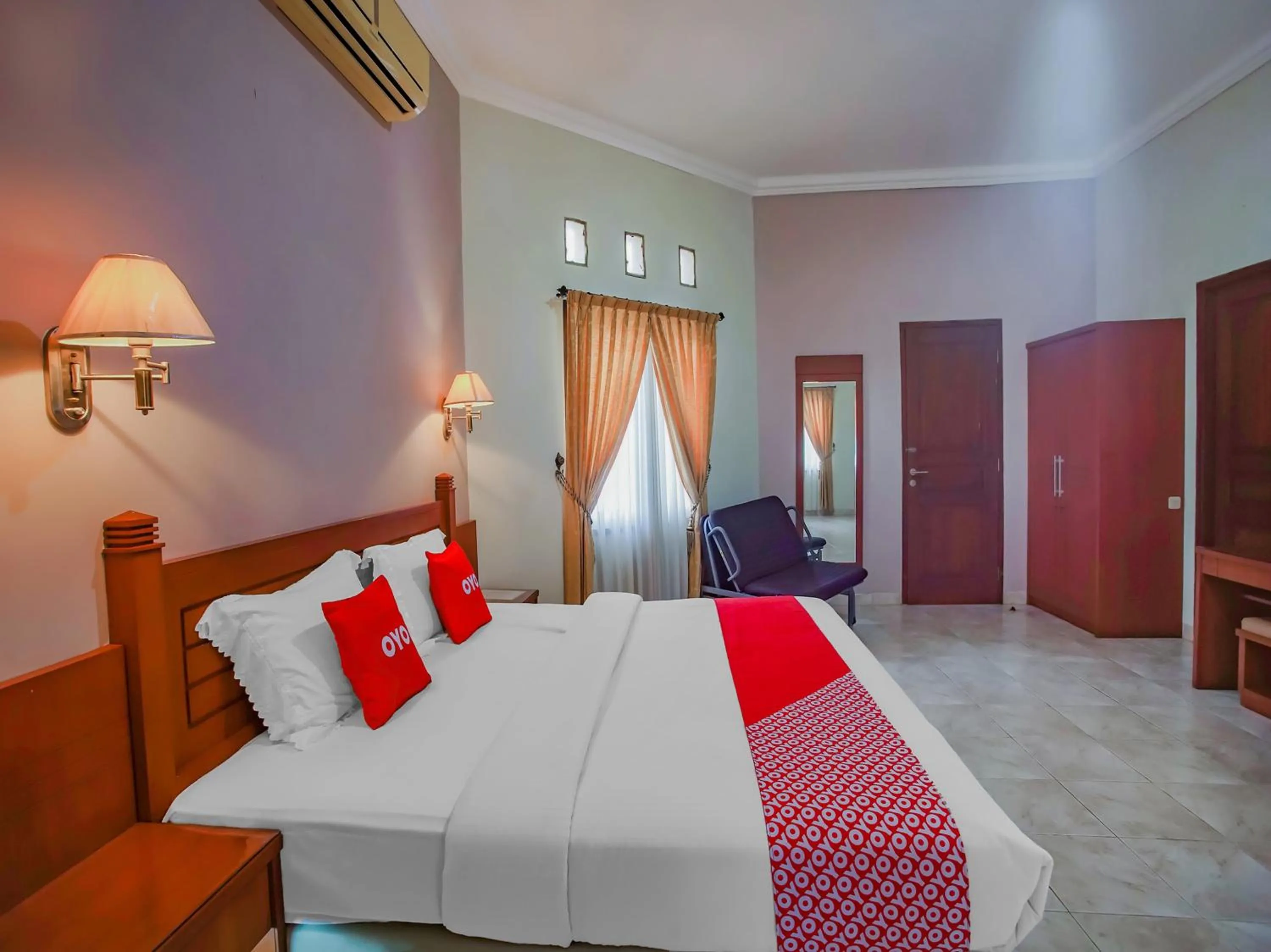 Bedroom, Bed in Collection O 89999 Hotel Bumi Kedaton Resort