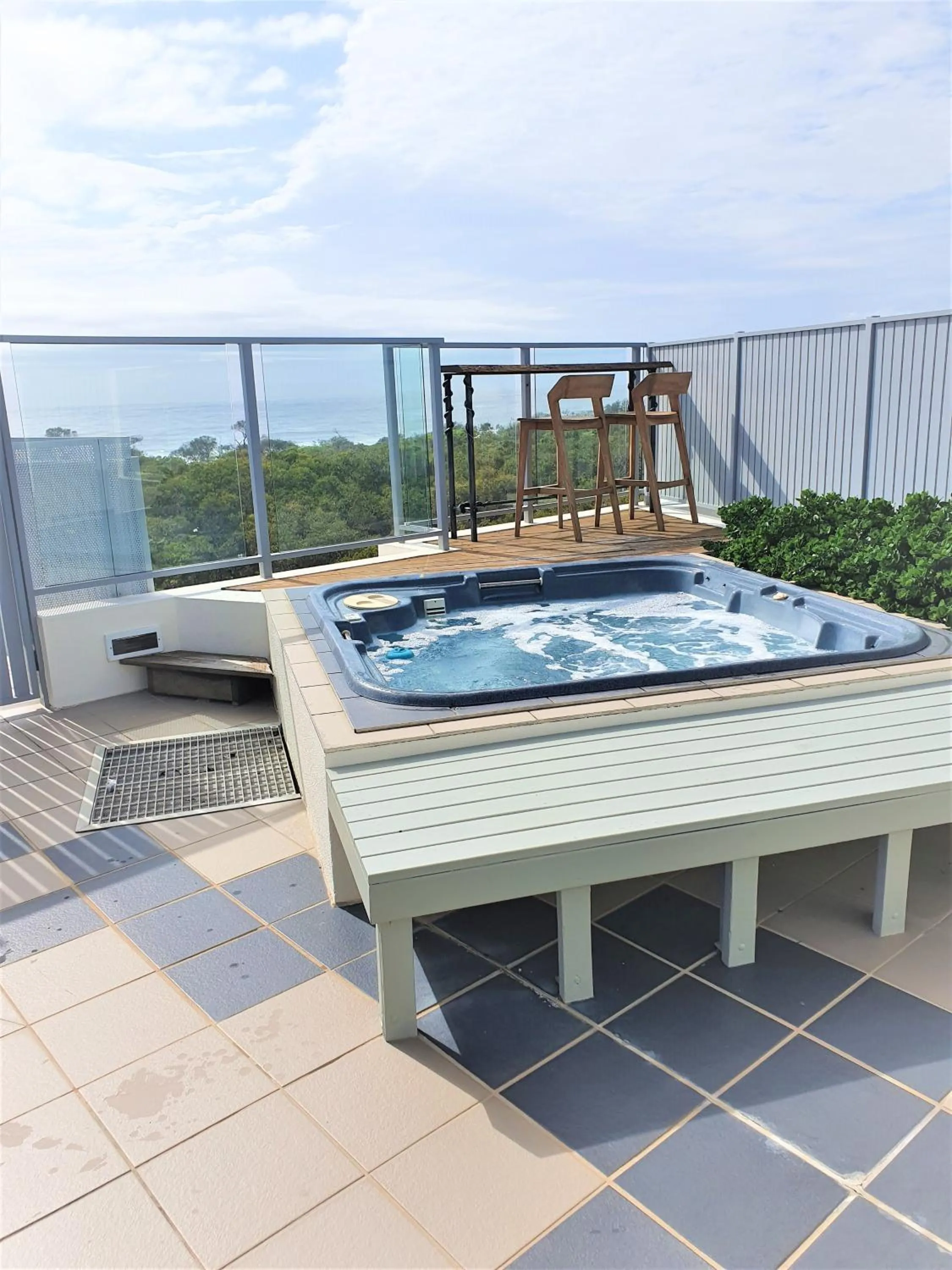 Hot Tub in White Shells Luxury Apartments Marcoola