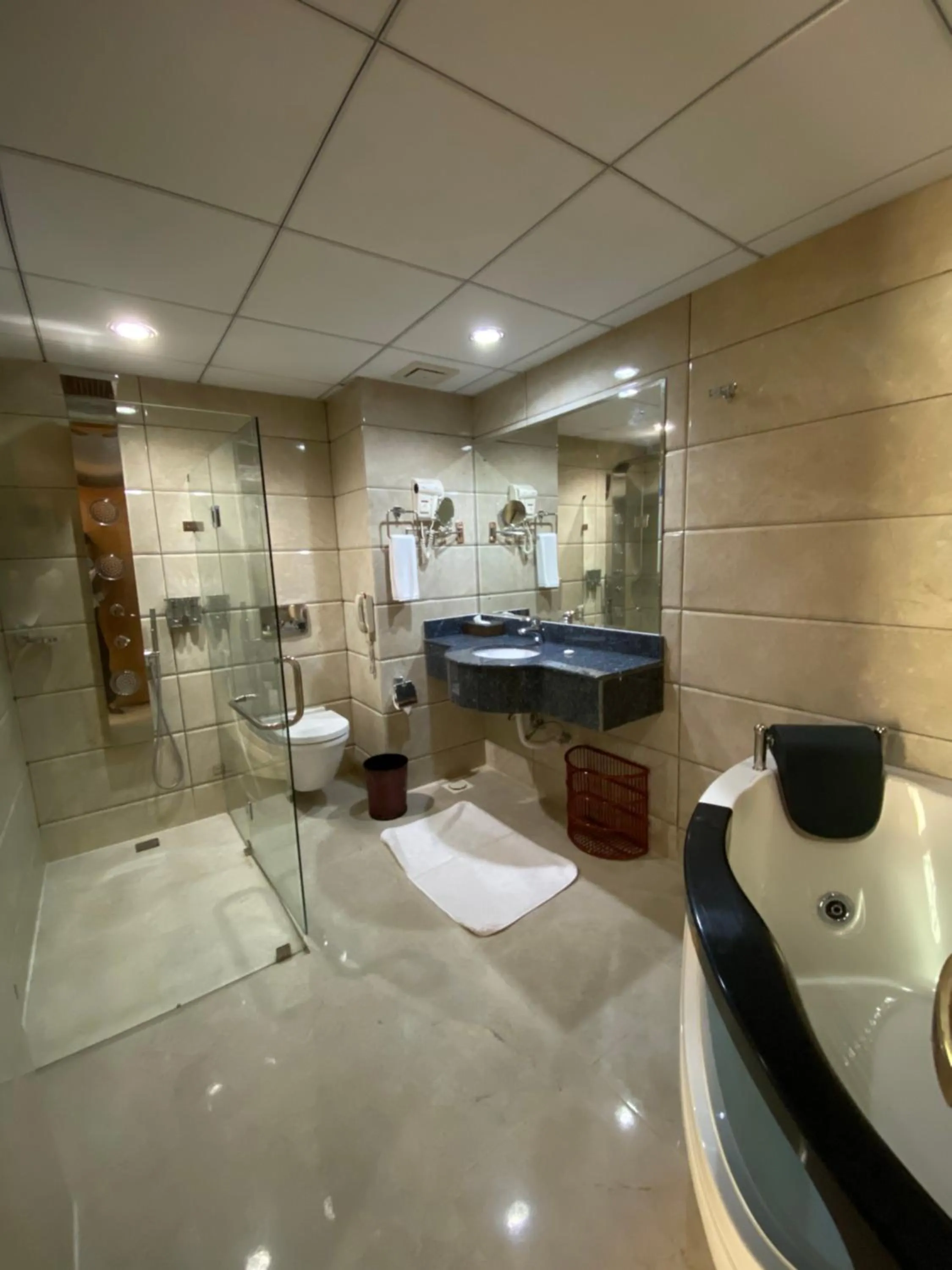 Bathroom in City Center Hotel
