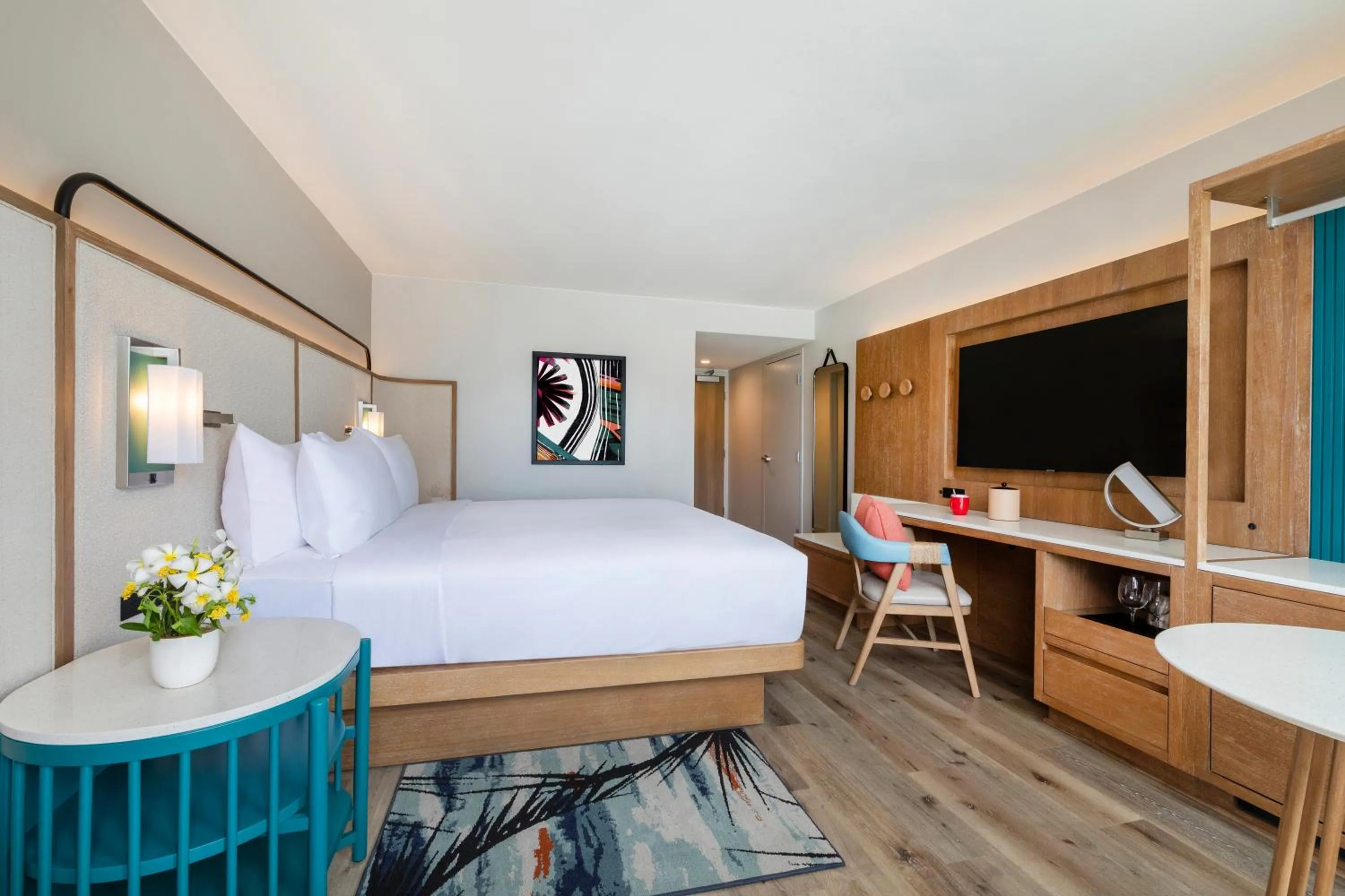 Bed in Crowne Plaza Resort Guam