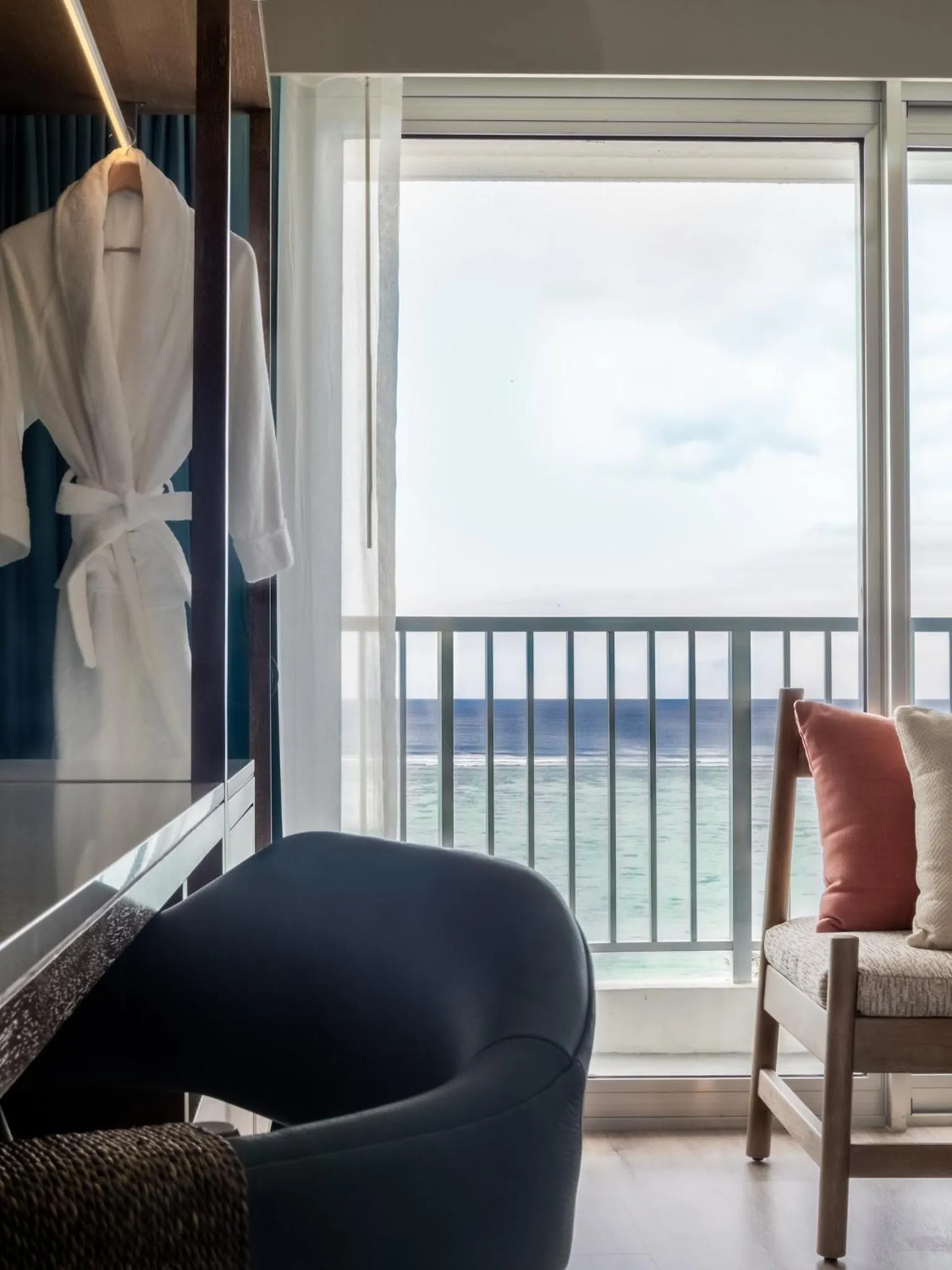 Bedroom in Crowne Plaza Resort Guam