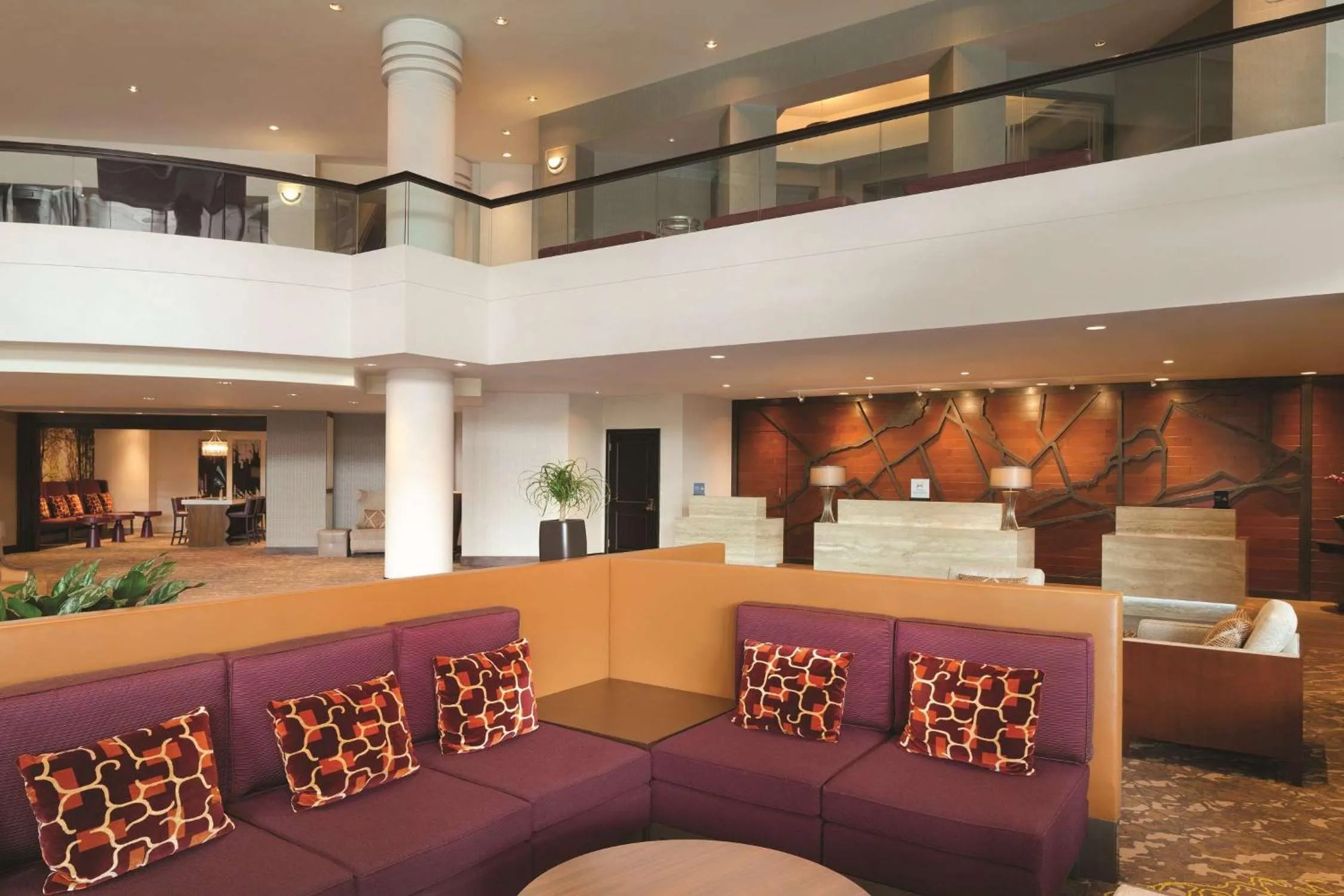 Lobby or reception in Hilton East Brunswick