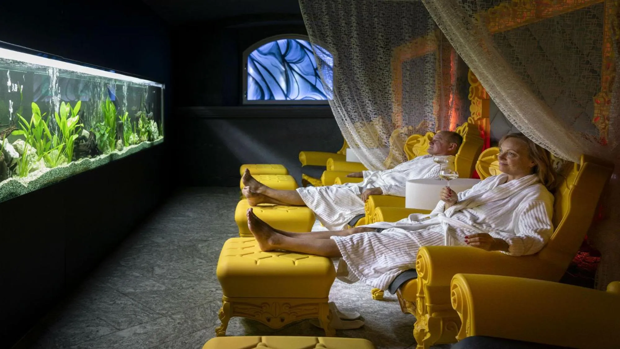 People in Castle Spa Wagenküll