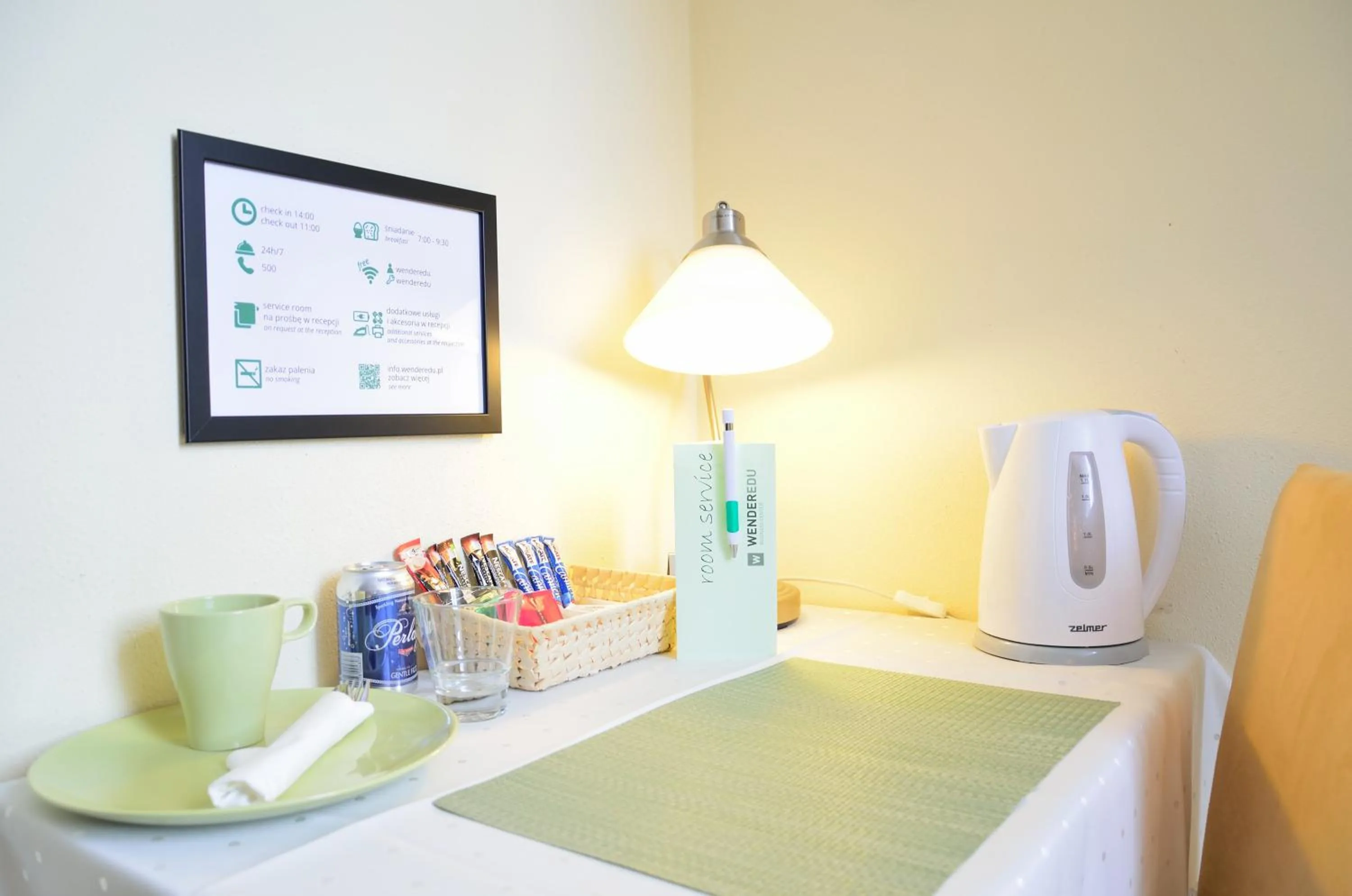 Coffee/tea facilities, Bed in WenderEDU Business Center