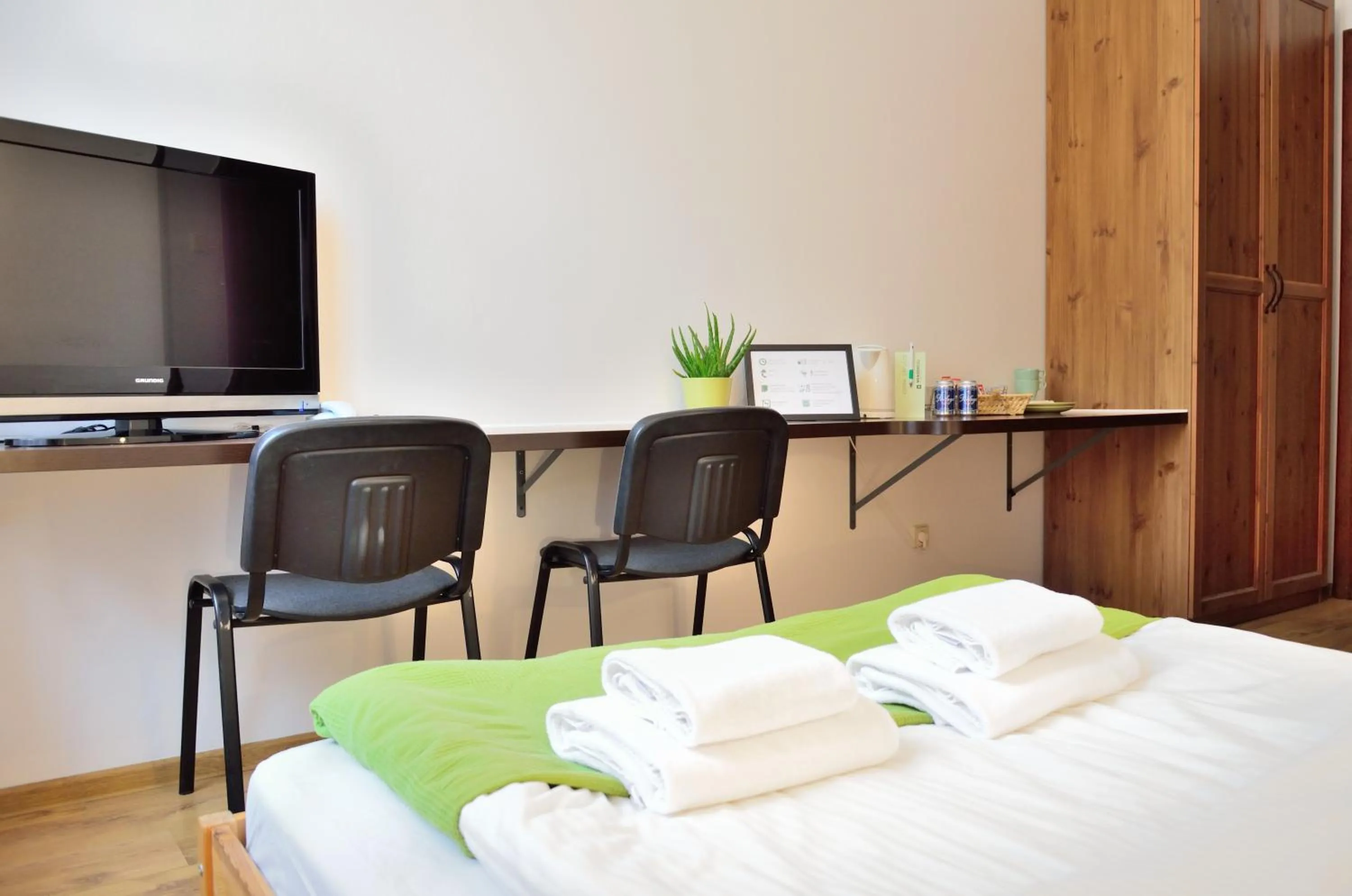 Bed in WenderEDU Business Center