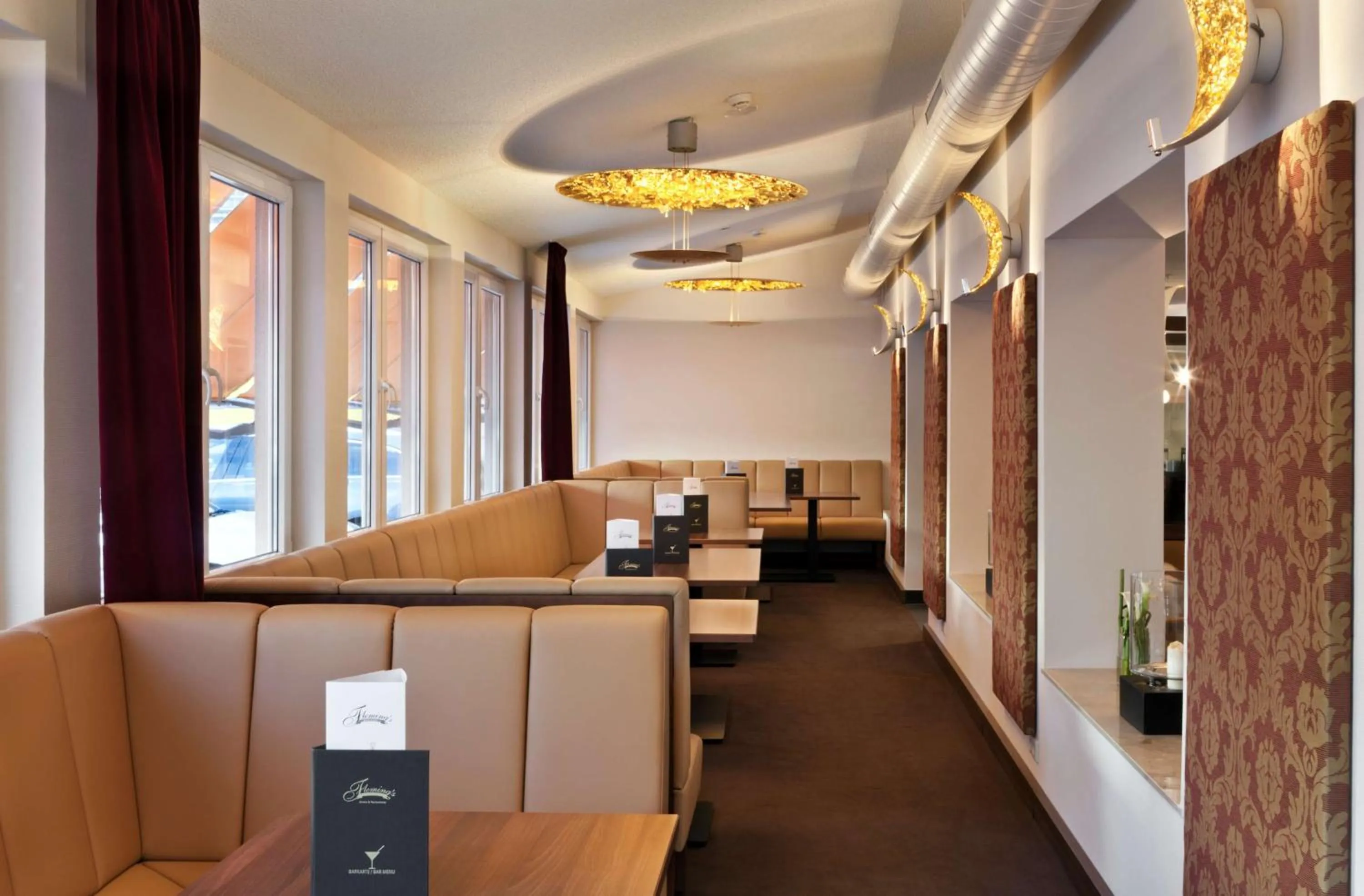 Restaurant/places to eat in Flemings Hotel Frankfurt Main-Riverside