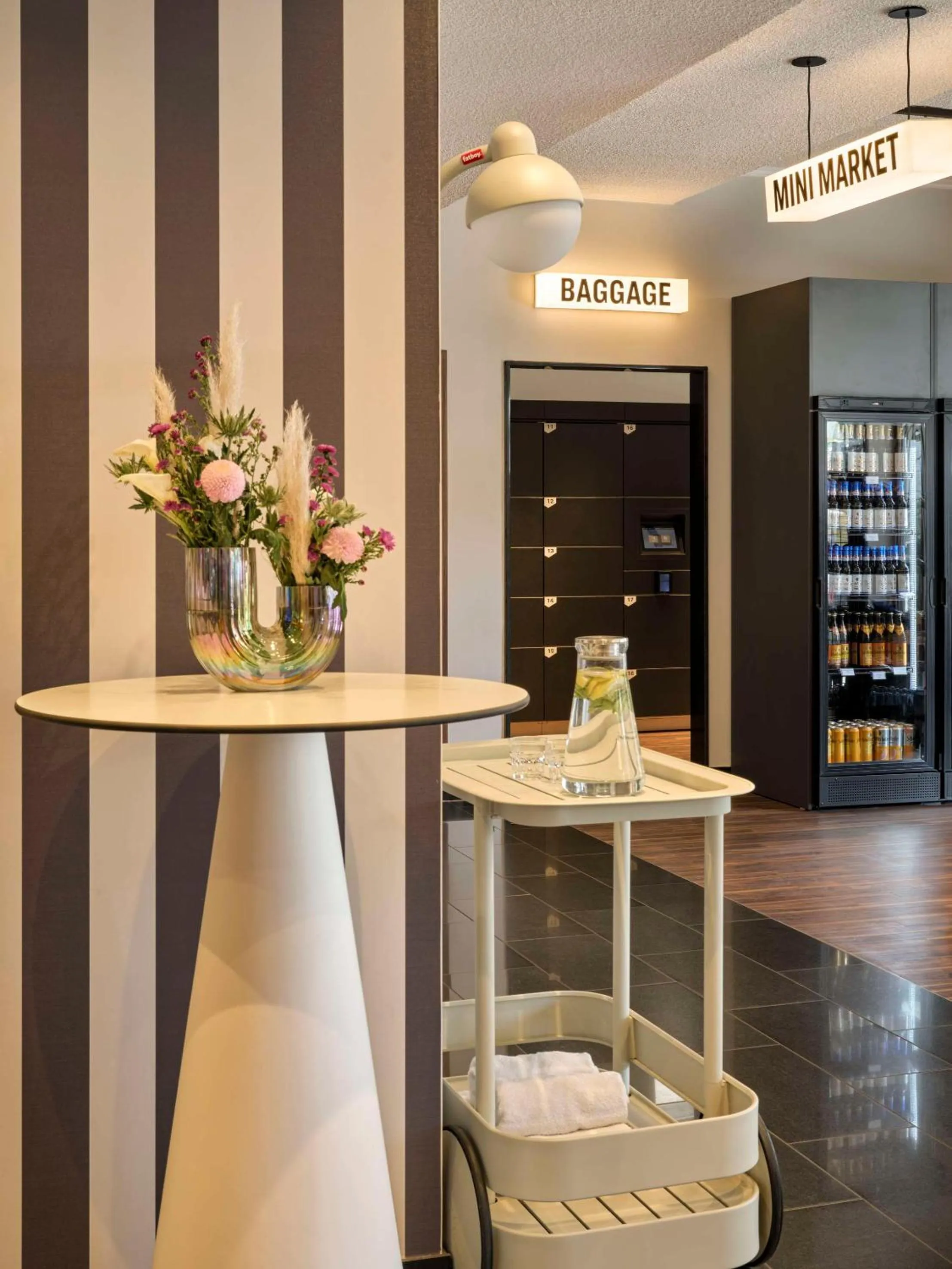 Lobby or reception in Flemings Hotel Frankfurt Main-Riverside