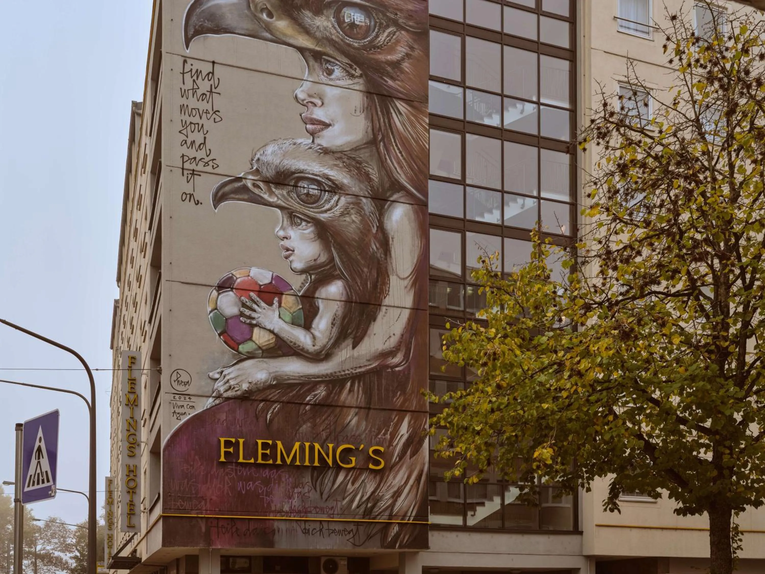 Property building in Flemings Hotel Frankfurt Main-Riverside