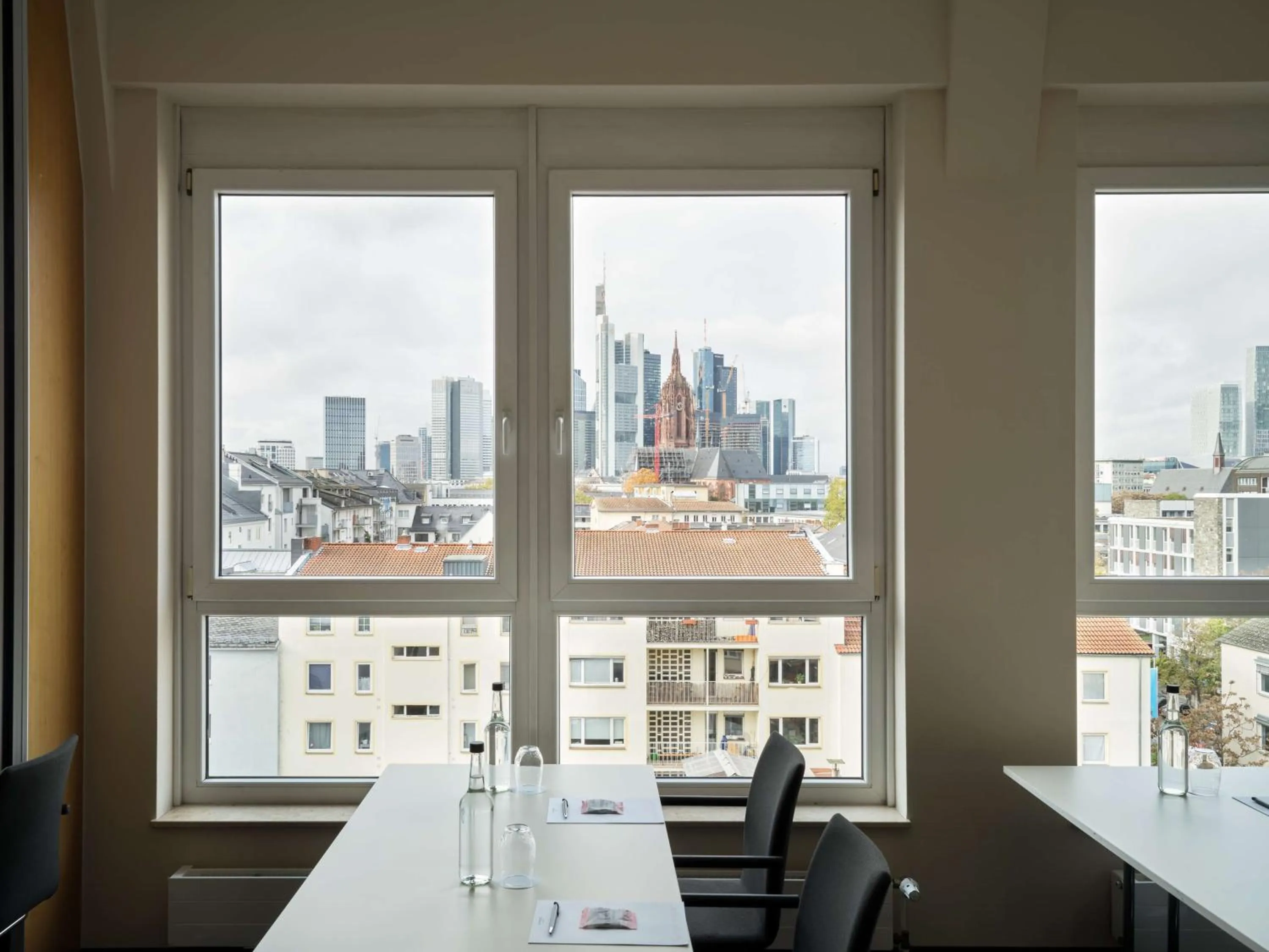 Business facilities in Flemings Hotel Frankfurt Main-Riverside