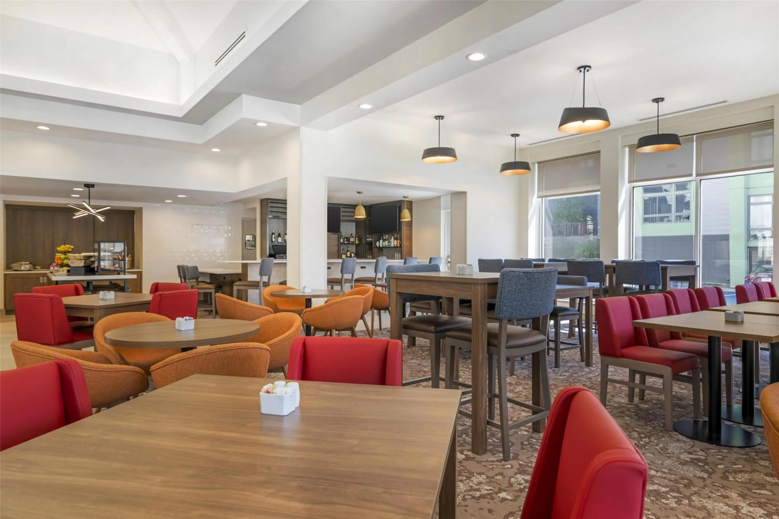 Restaurant/places to eat in Hilton Garden Inn Albany-SUNY Area