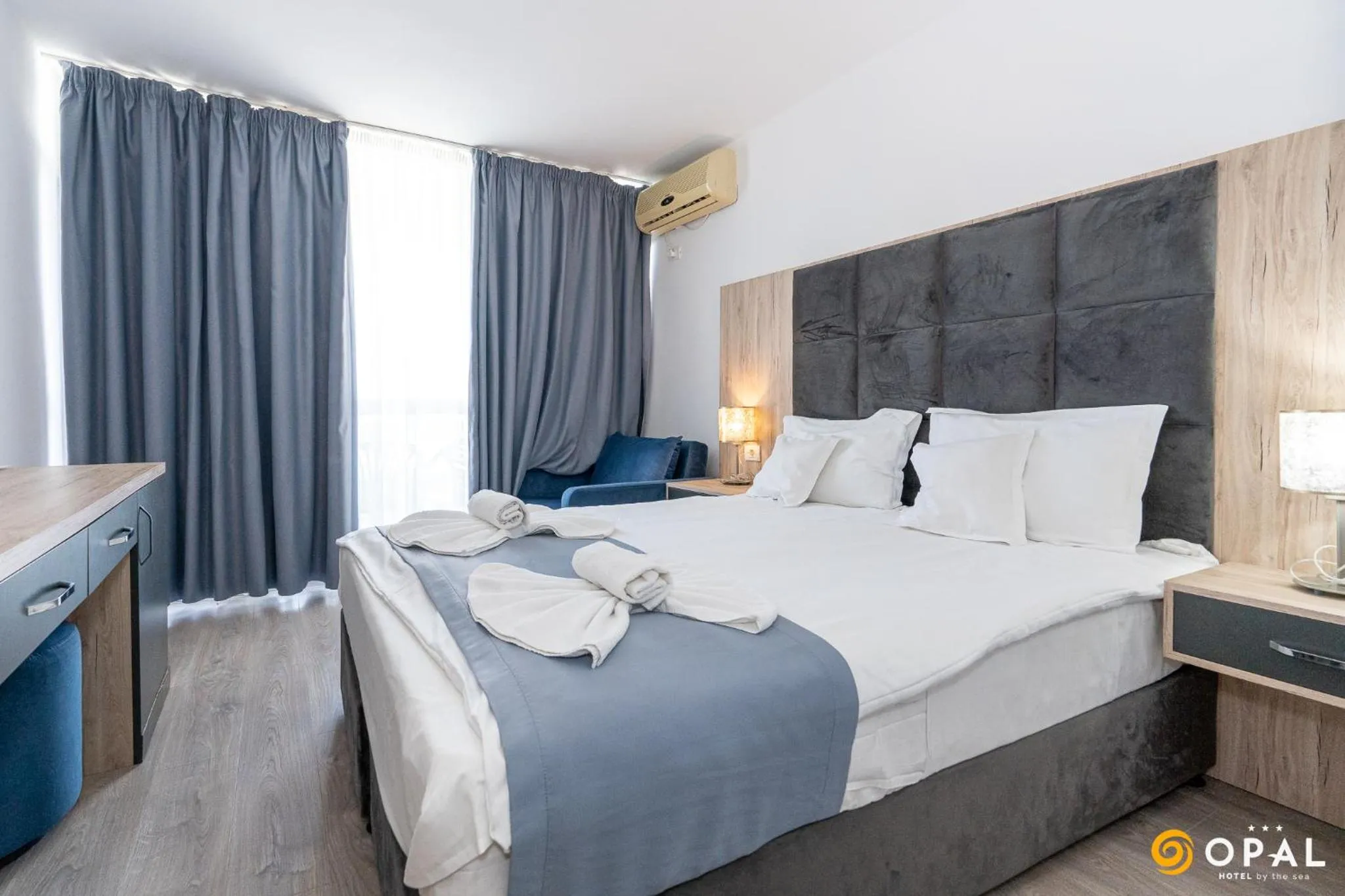 Photo of the whole room, Bed in Hotel Opal