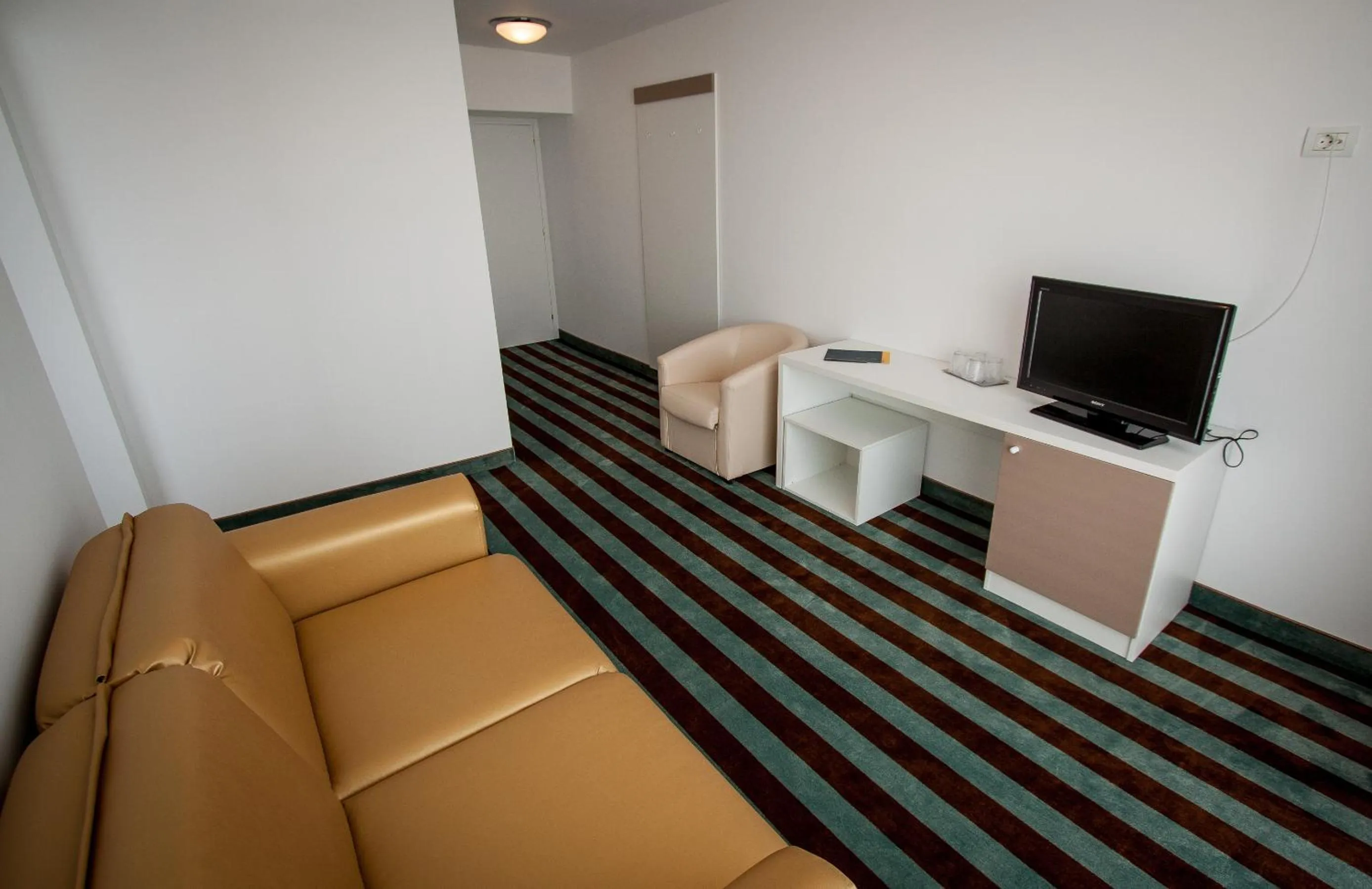 TV and multimedia in Hotel Opal