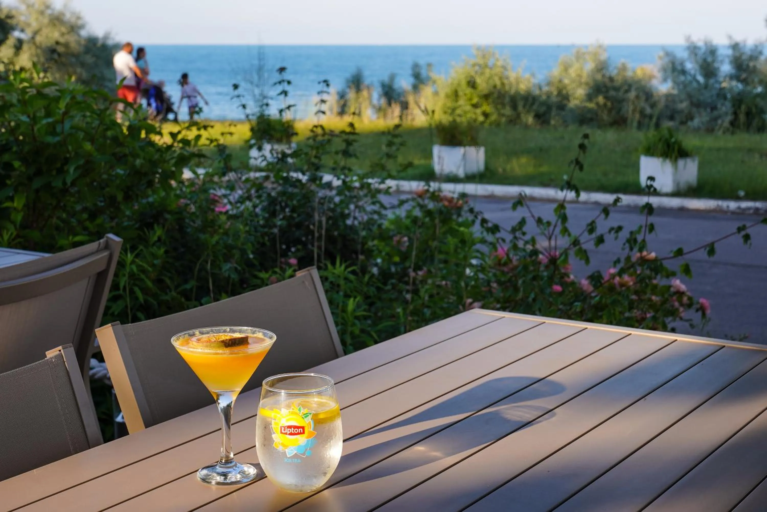 Restaurant/places to eat in Hotel Opal