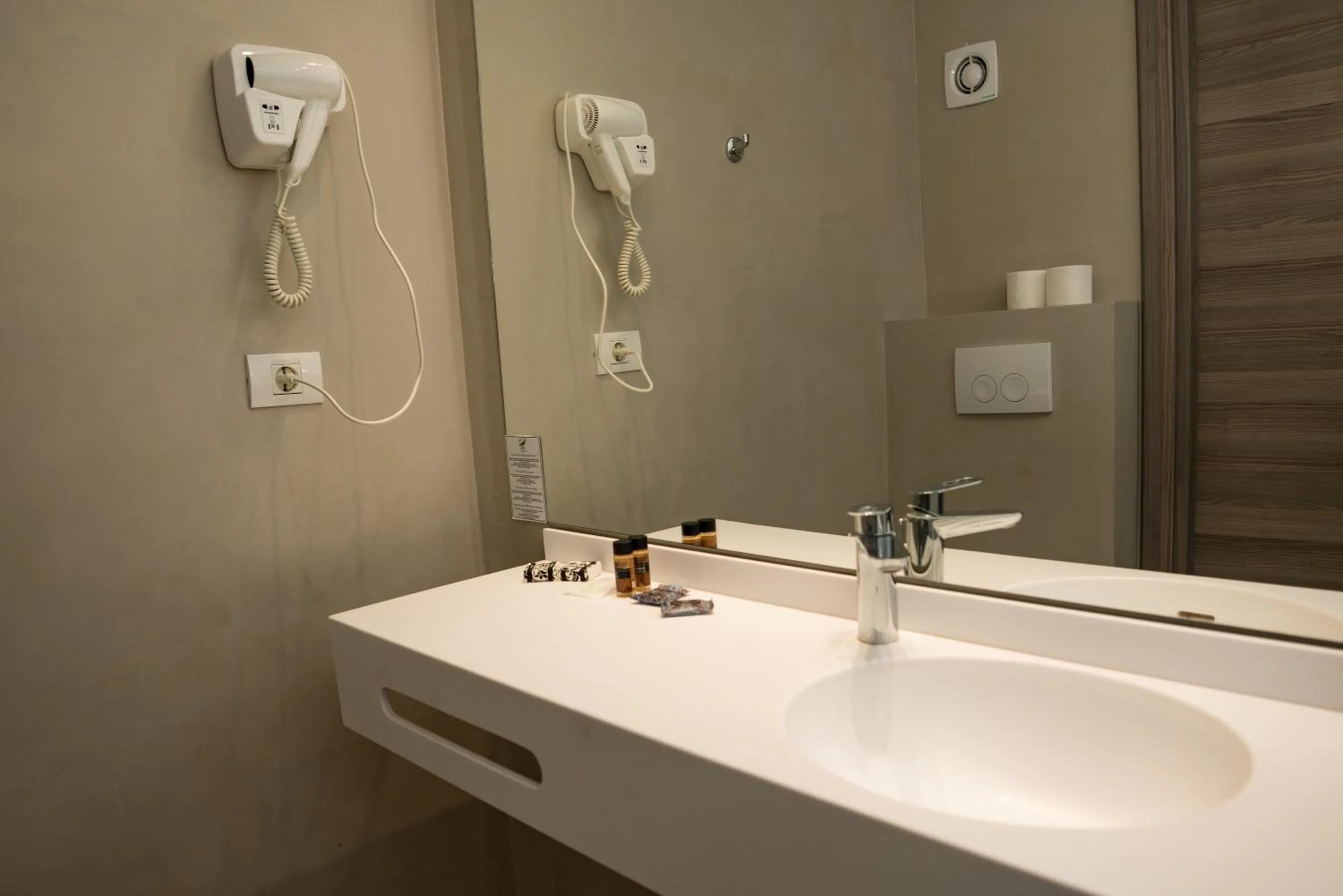 Bathroom in Hotel Opal