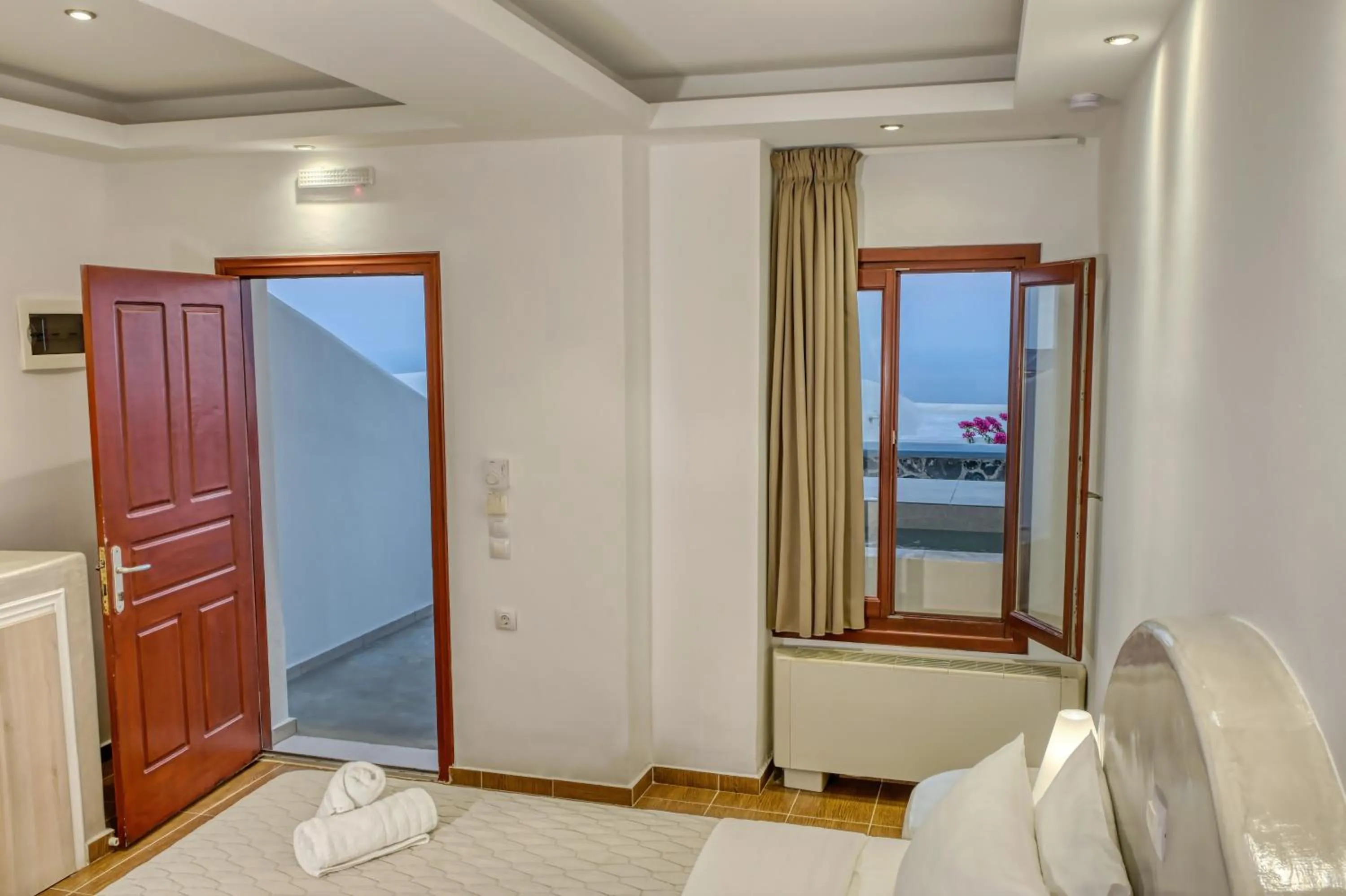 Splendour Hotel and Suites