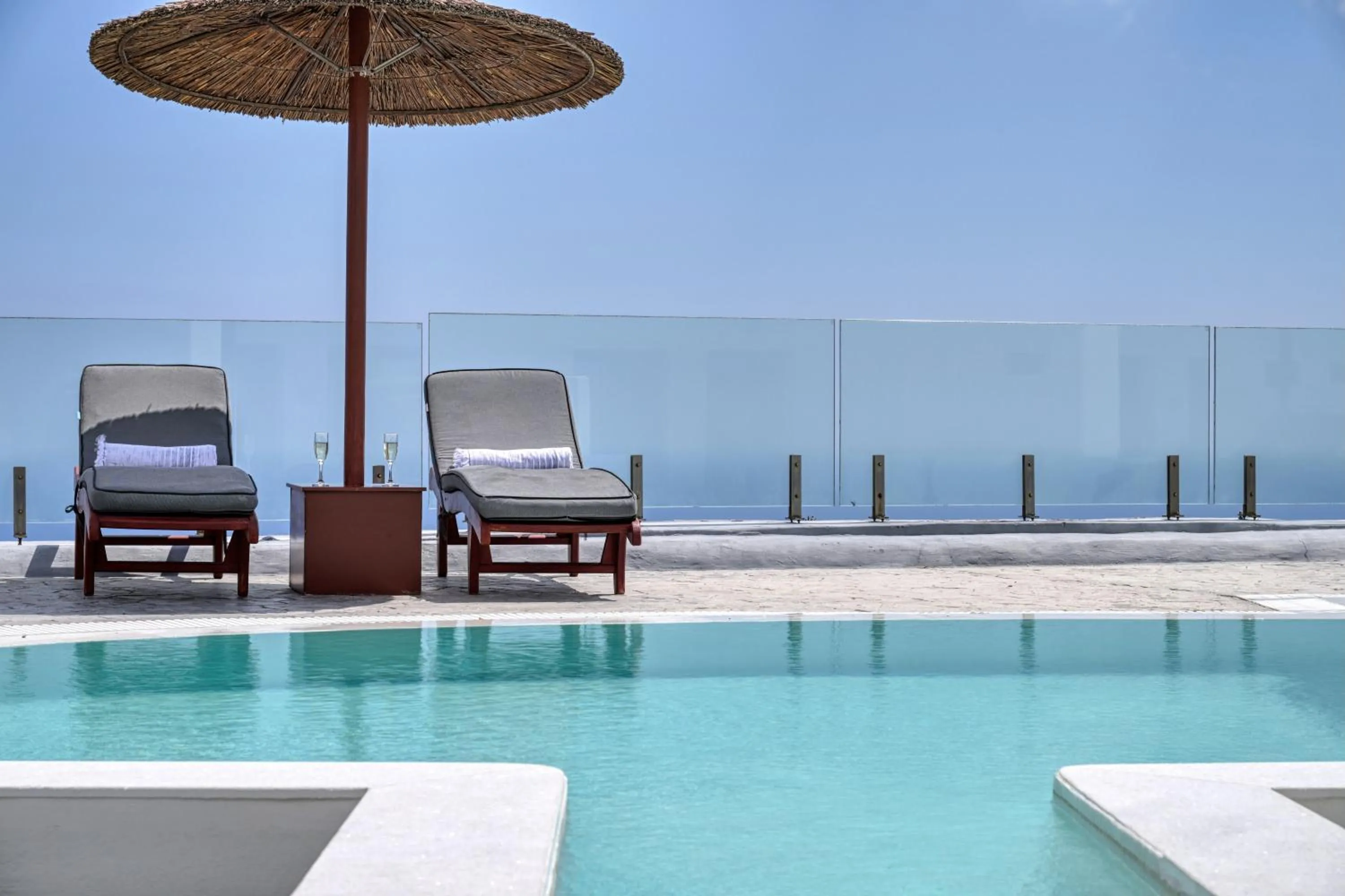 Splendour Hotel and Suites