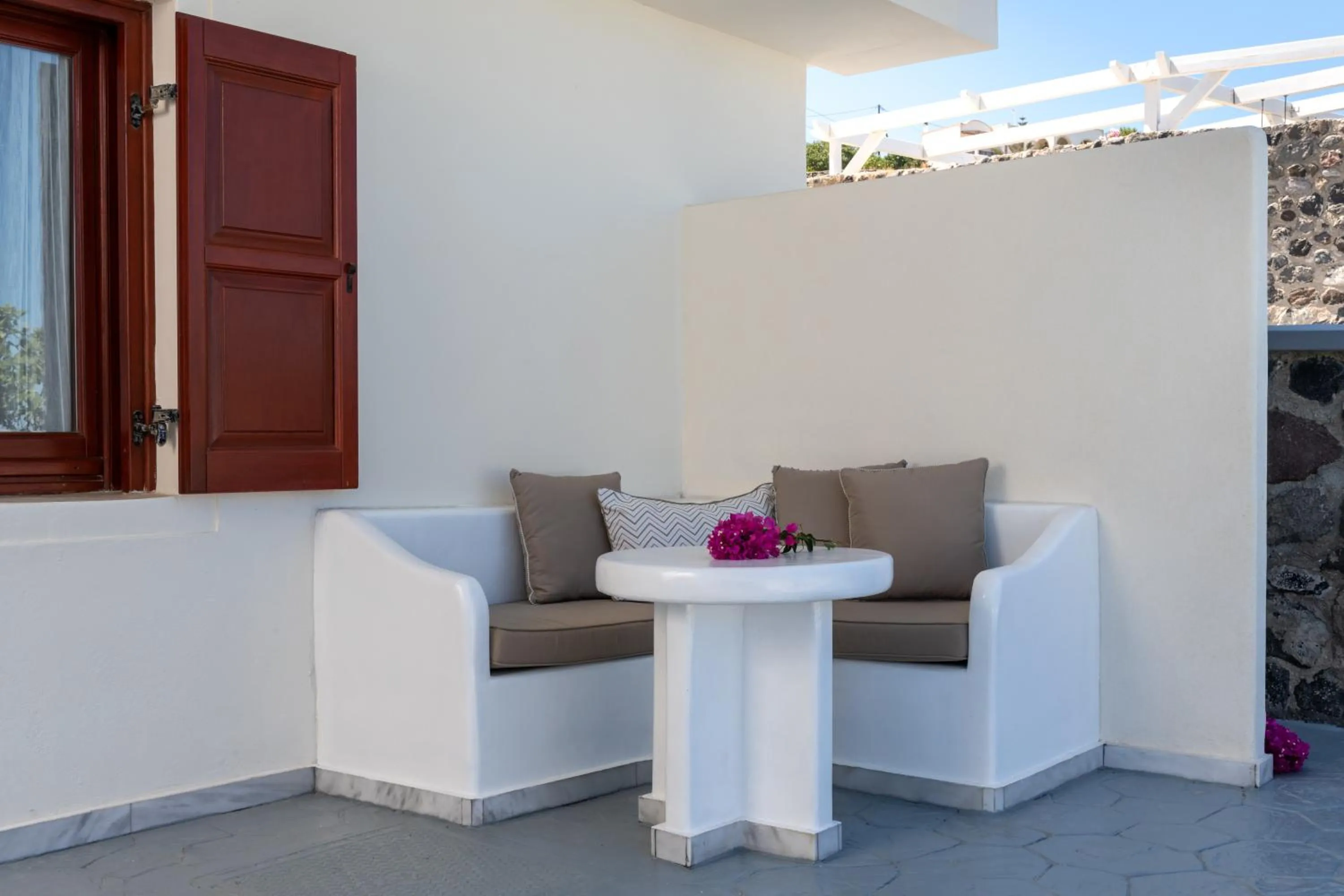 Patio in Splendour Hotel and Suites