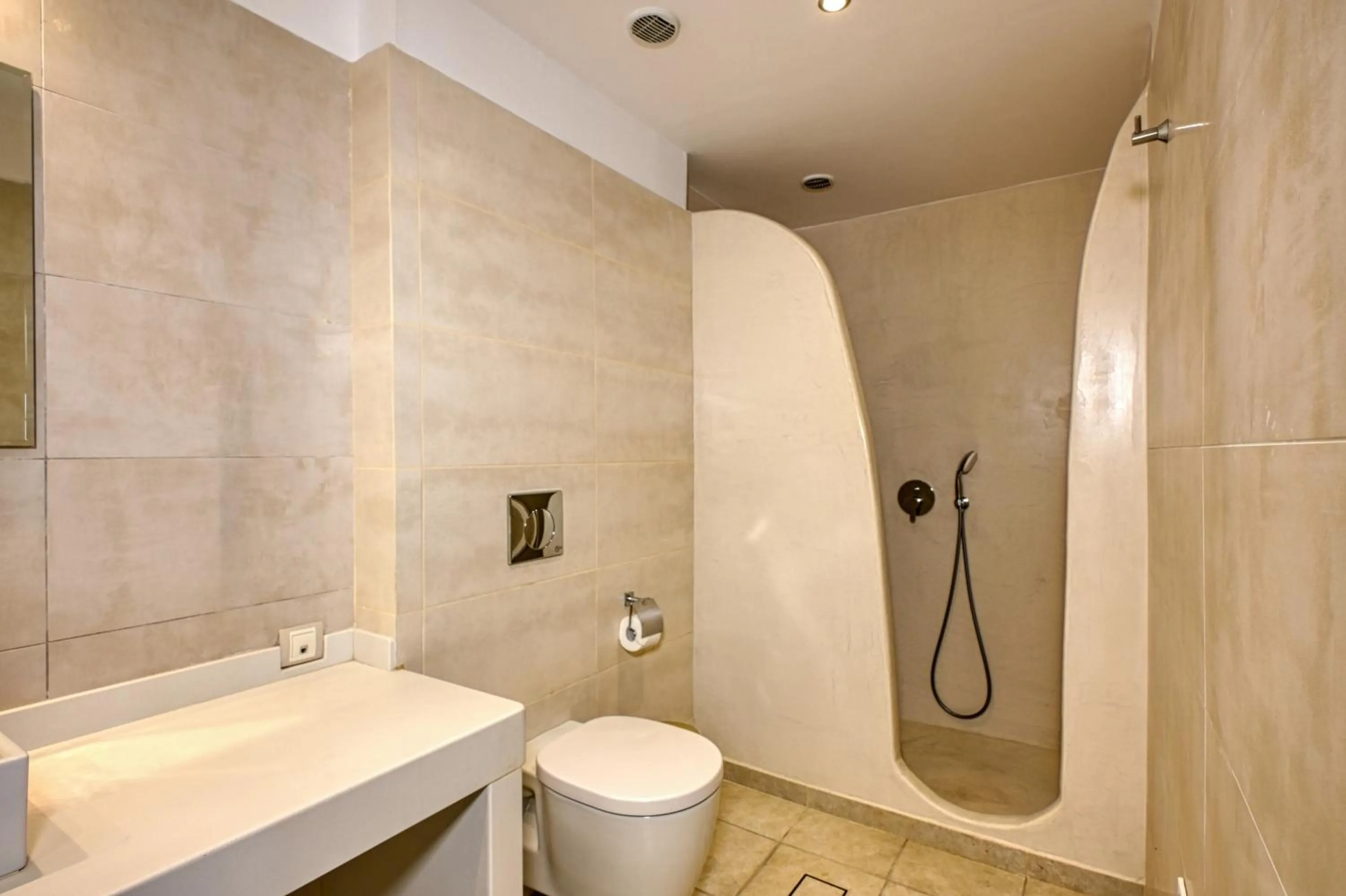 Splendour Hotel and Suites