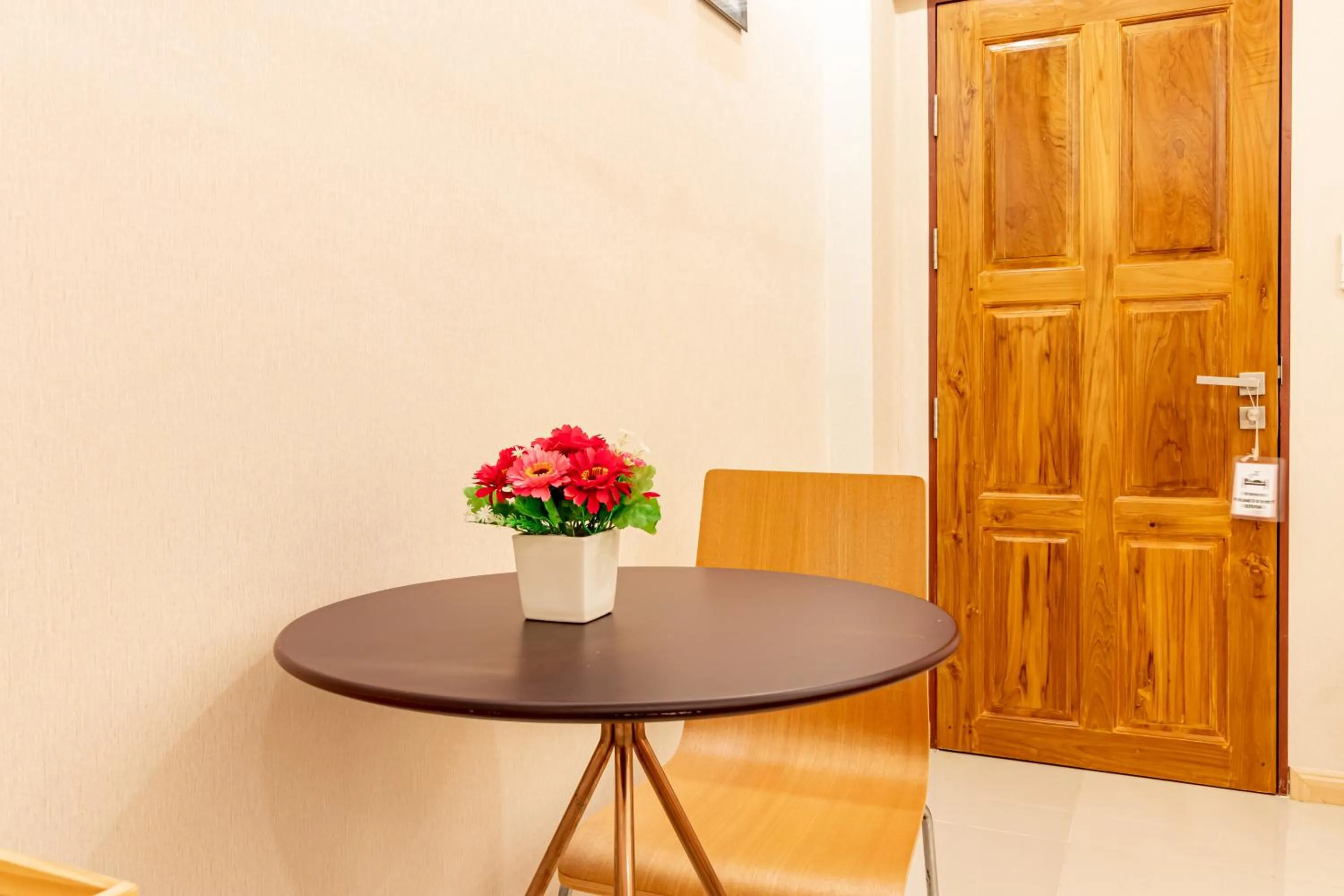 Dining area in Tree Place