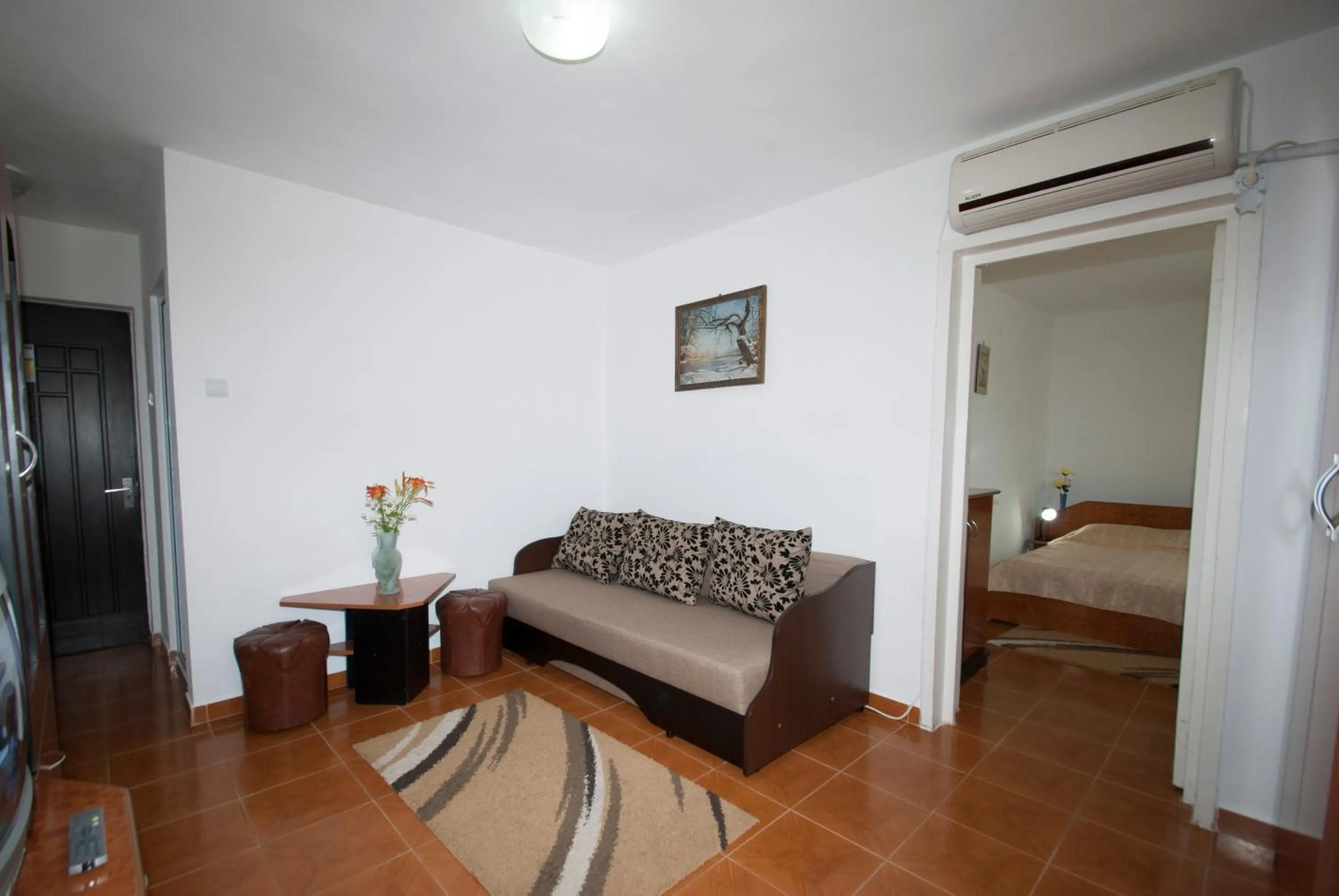 Living room, Bed in Hotel Sanda