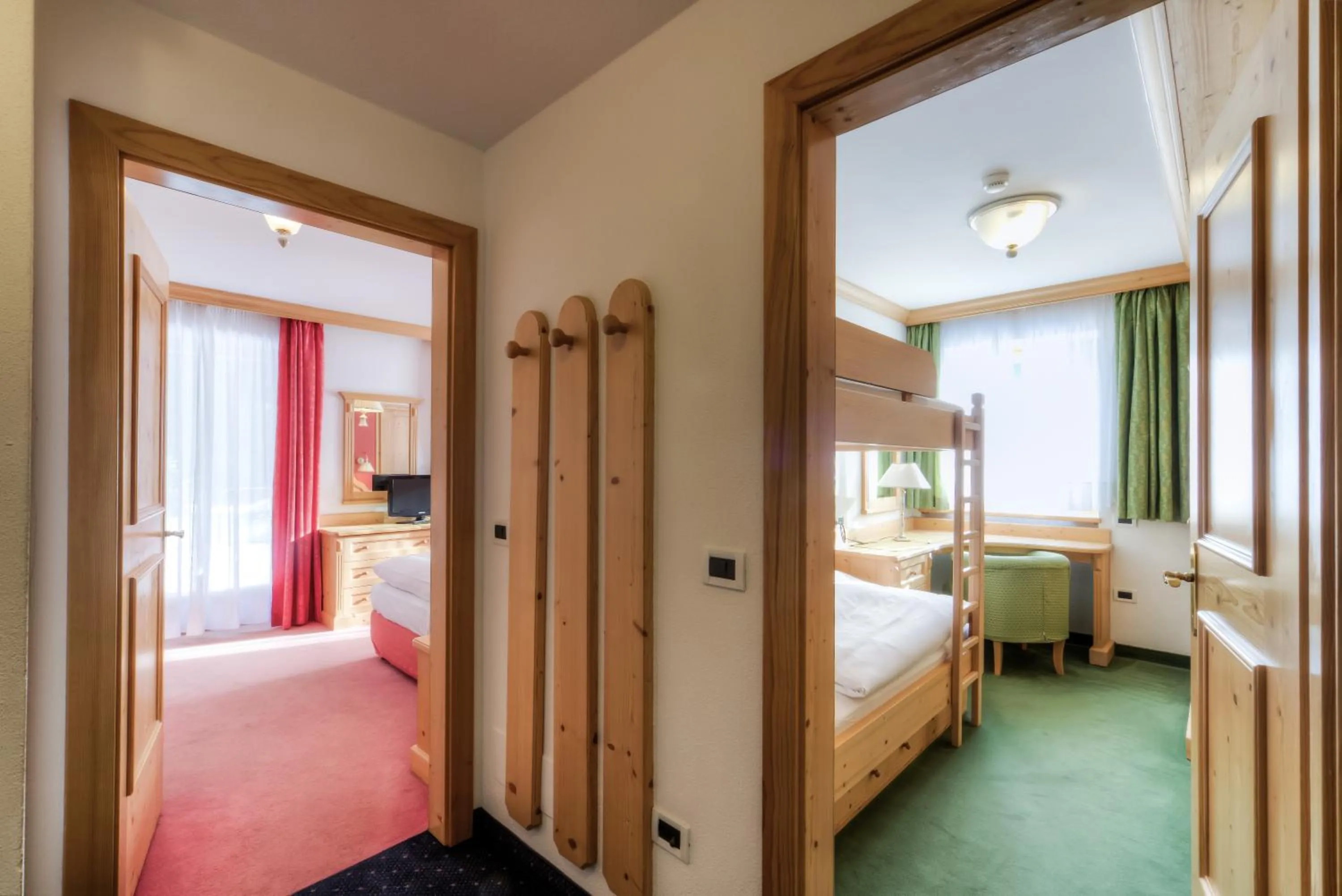 Photo of the whole room, Bed in Hotel Chalet Corso