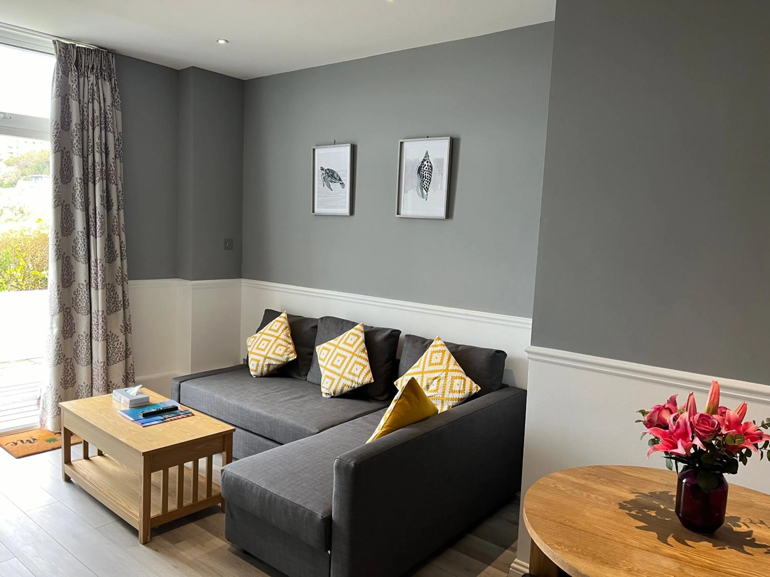 Living room in Biarritz Hotel