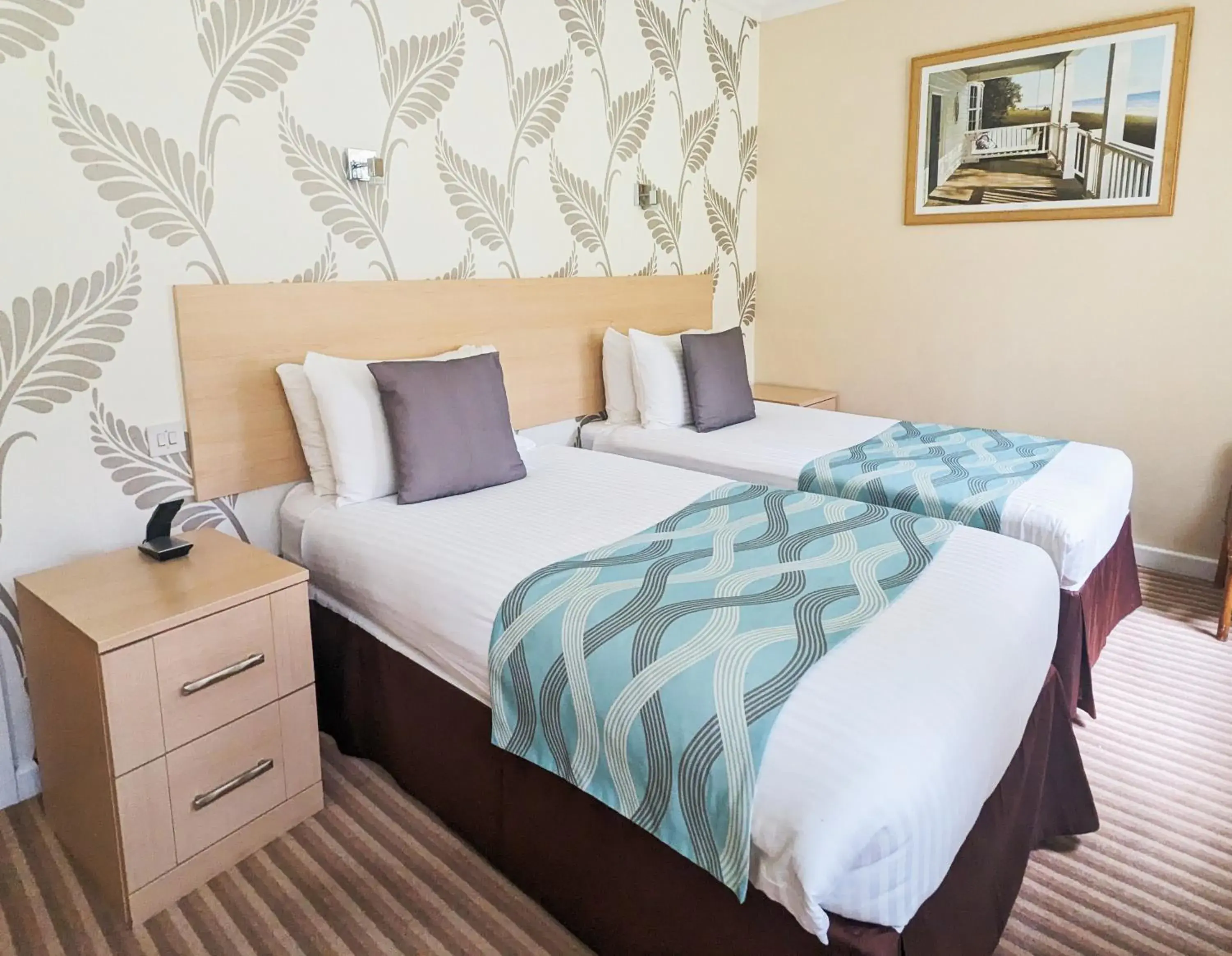 Standard Twin Room in Biarritz Hotel Standard Twin Room in Biarritz Hotel