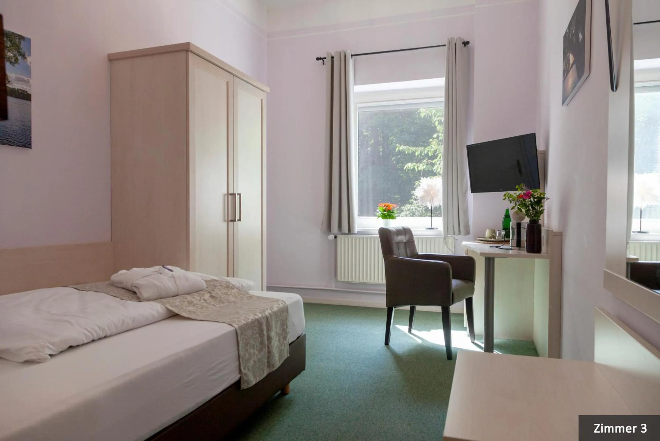 Bed in Hotel See-Villa