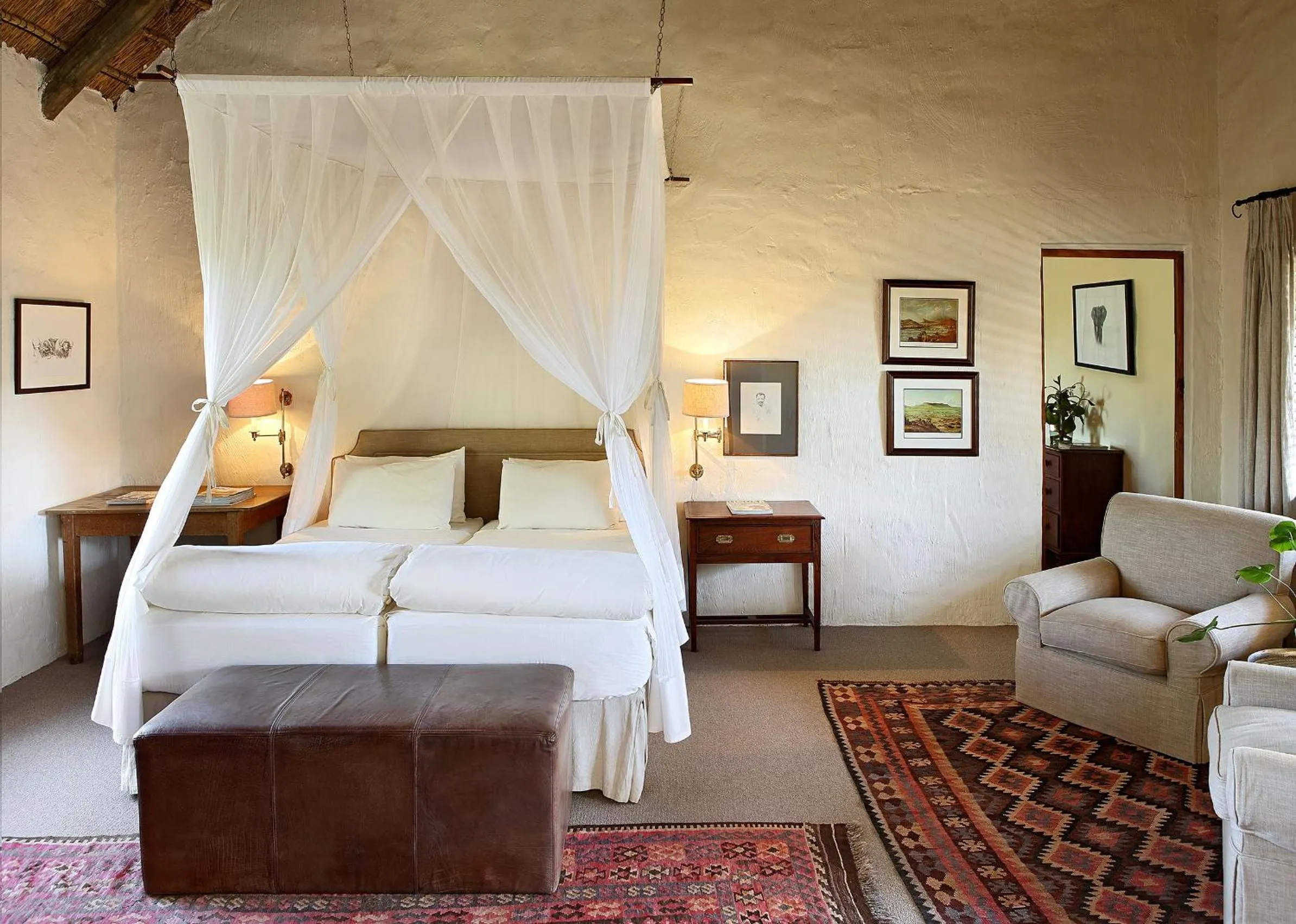 Photo of the whole room, Bed in Elephant House