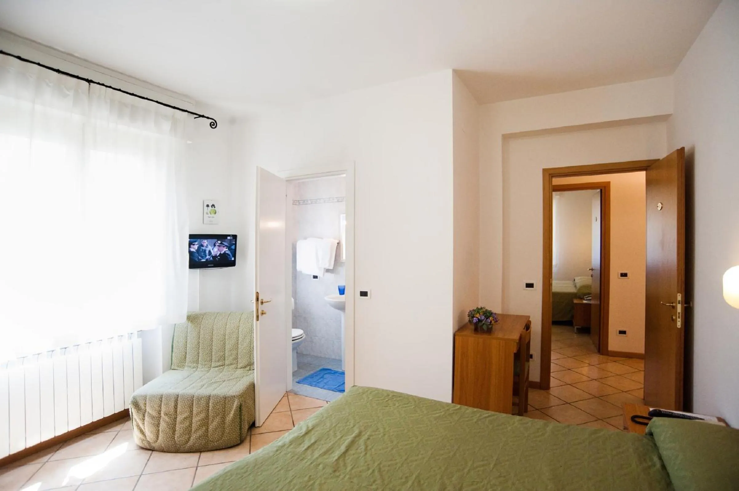 Bedroom, Bed in Hotel La Toscana