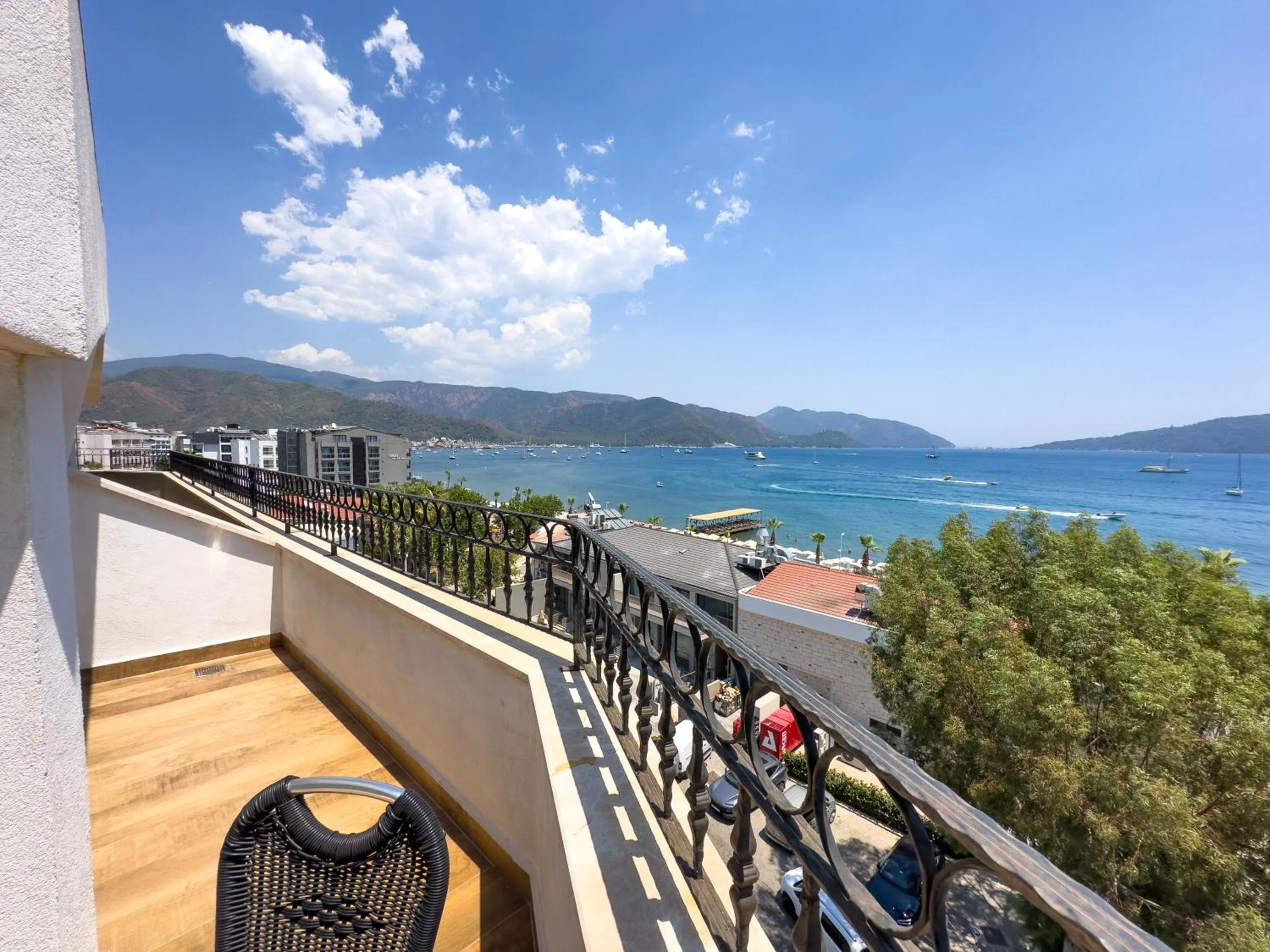 Balcony/Terrace in Aurasia Sea Side Hotel