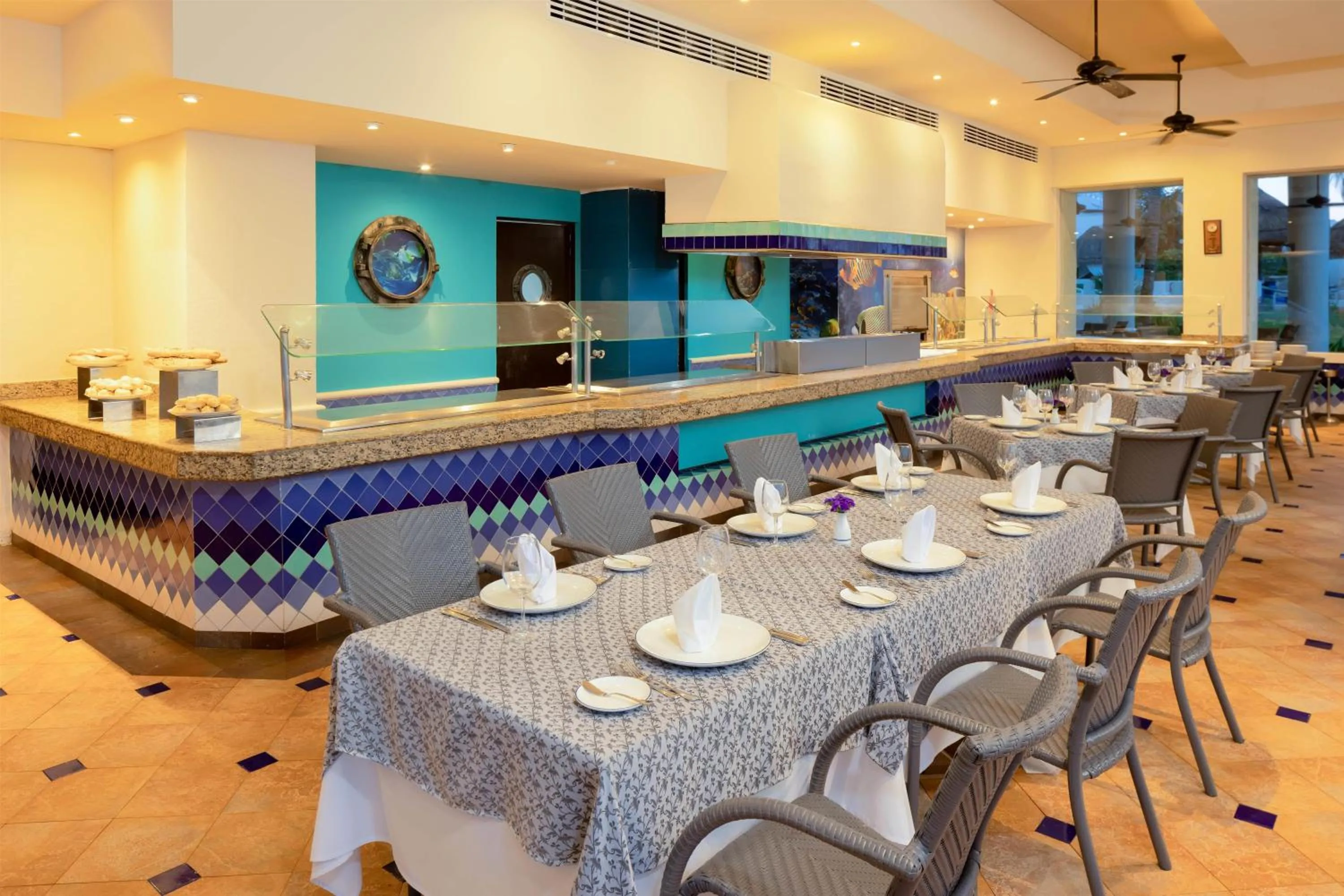 Restaurant/places to eat in Occidental Tucancún - All Inclusive
