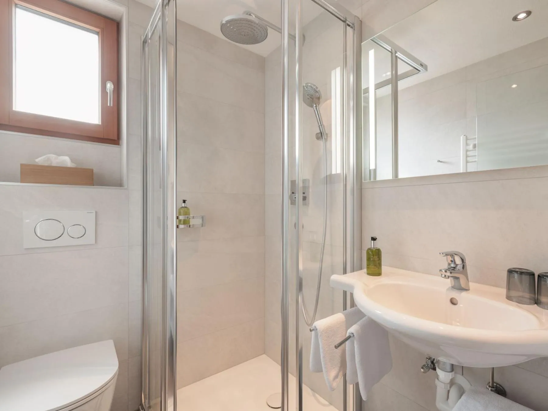 Photo of the whole room in Hotel Traube