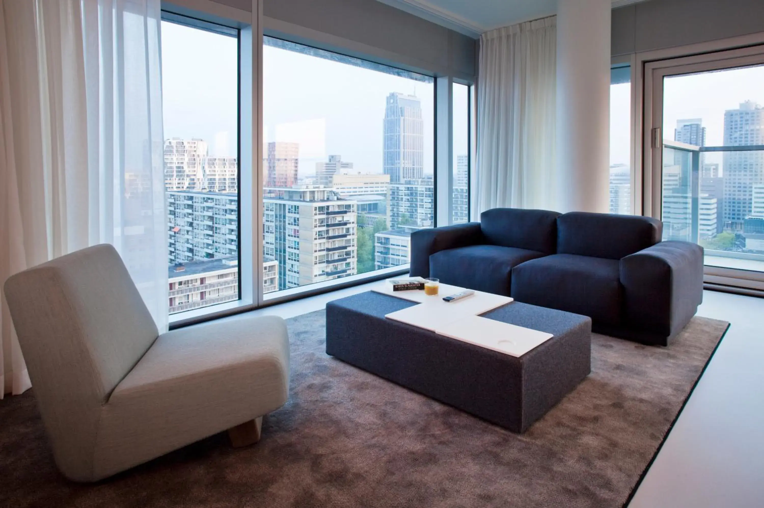 Corner Studio in Urban Residences Rotterdam Corner Studio in Urban Residences Rotterdam