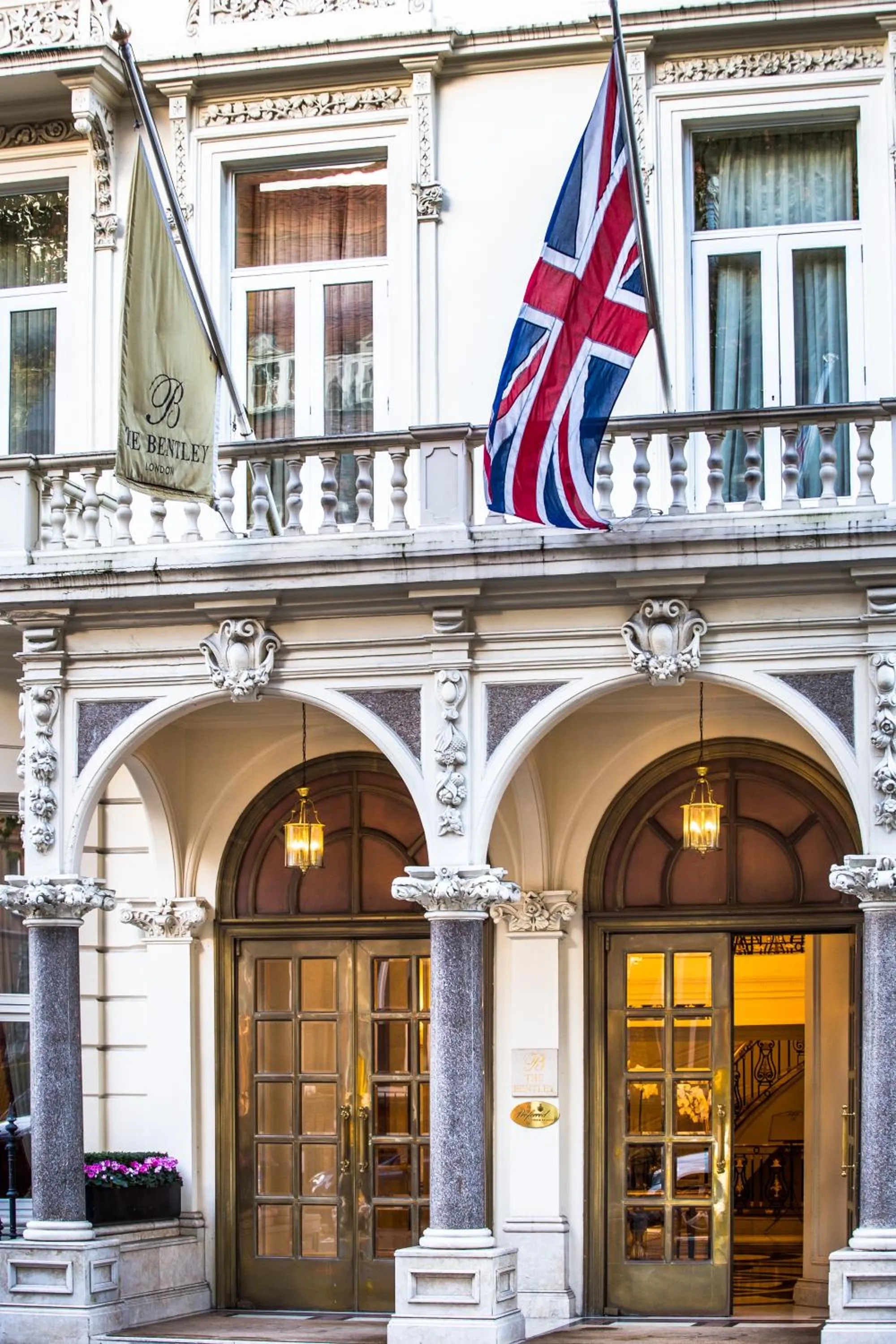 Facade/entrance in Bentley London
