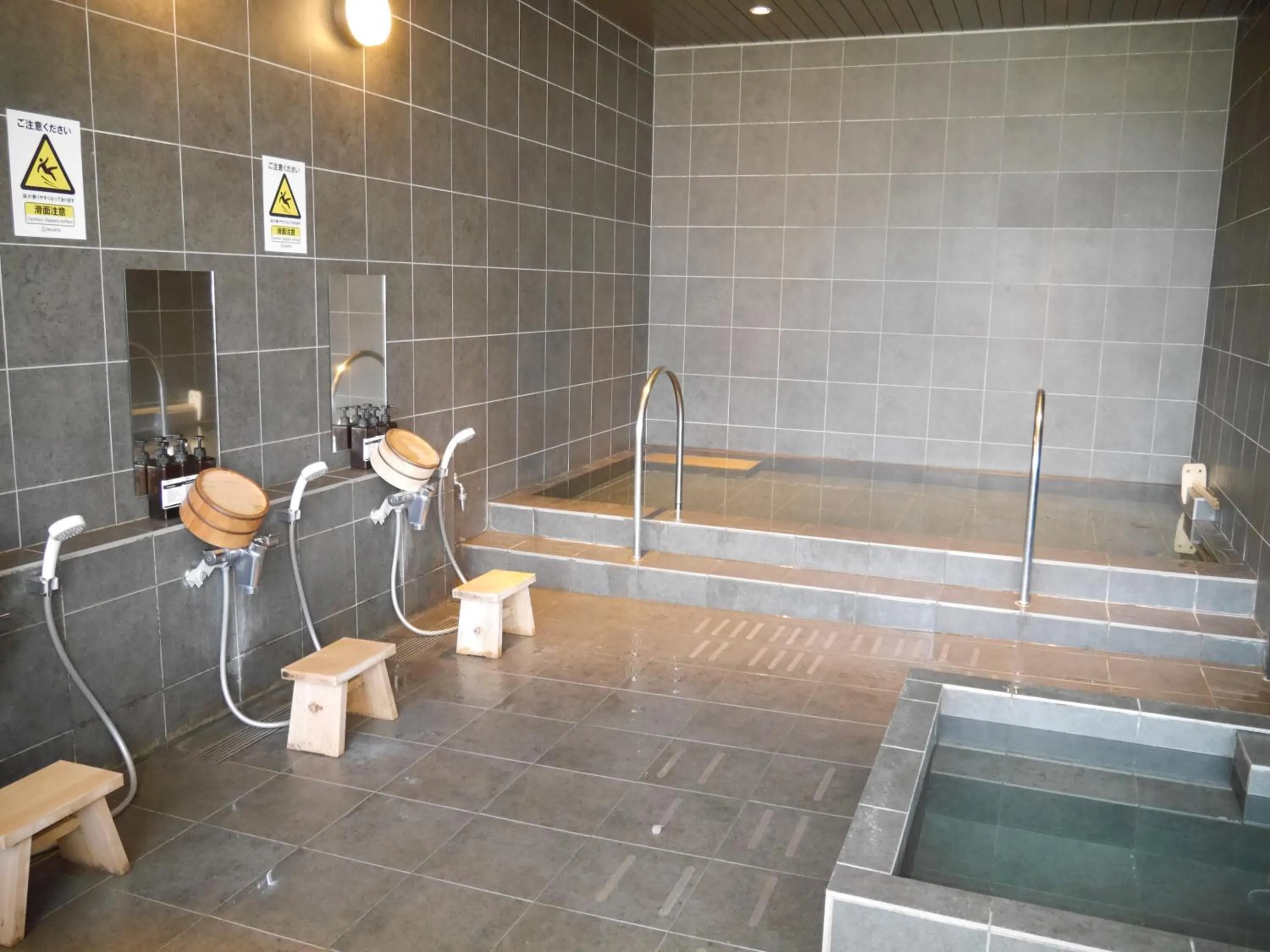 Public Bath in HEARTS Capsule Hotel & Spa HAKATA