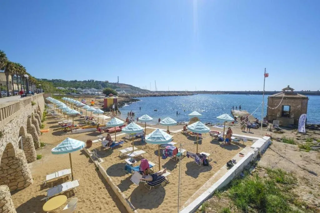 Beach in Villa La Meridiana - Caroli Hotels