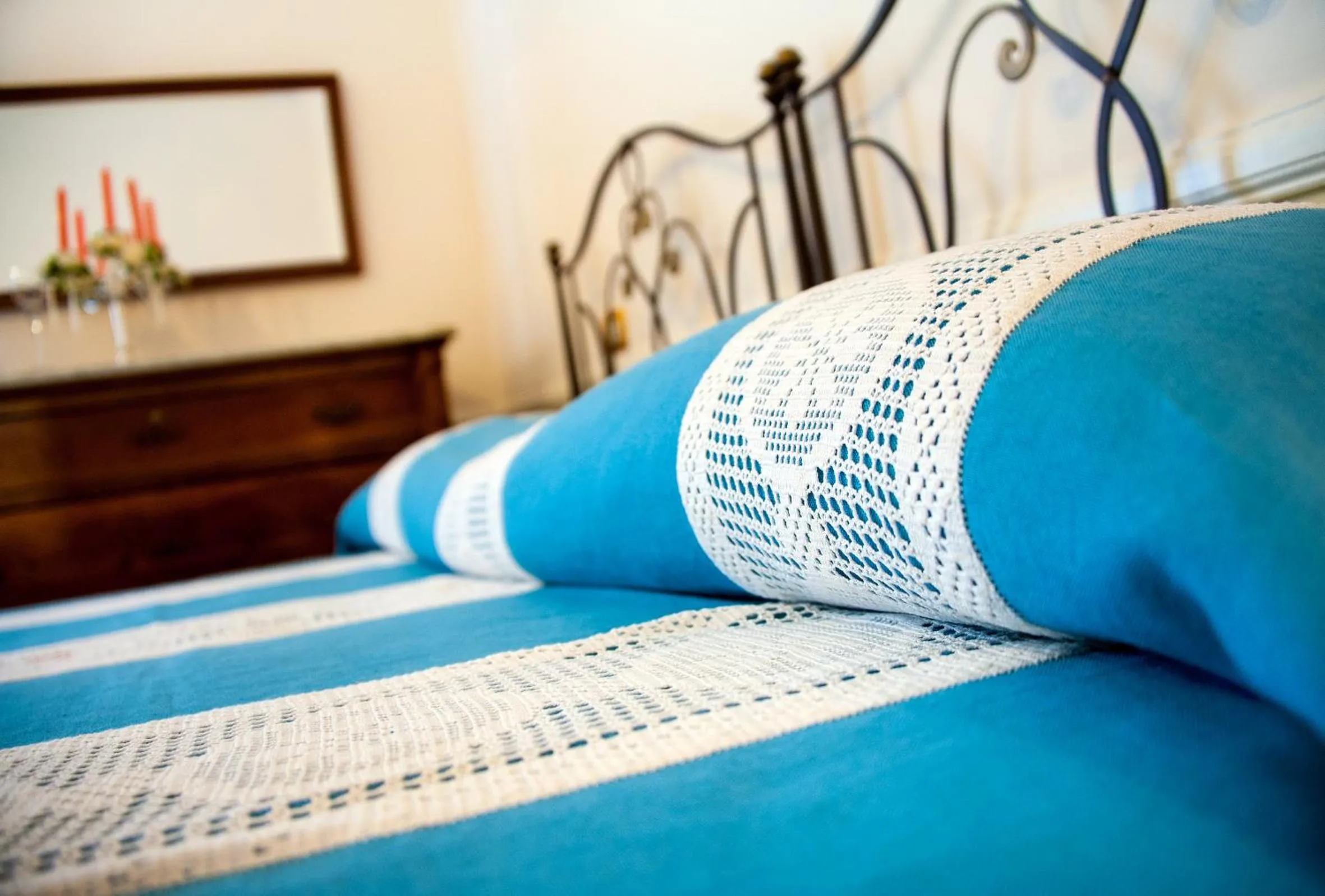 Bed in Villa La Meridiana - Caroli Hotels