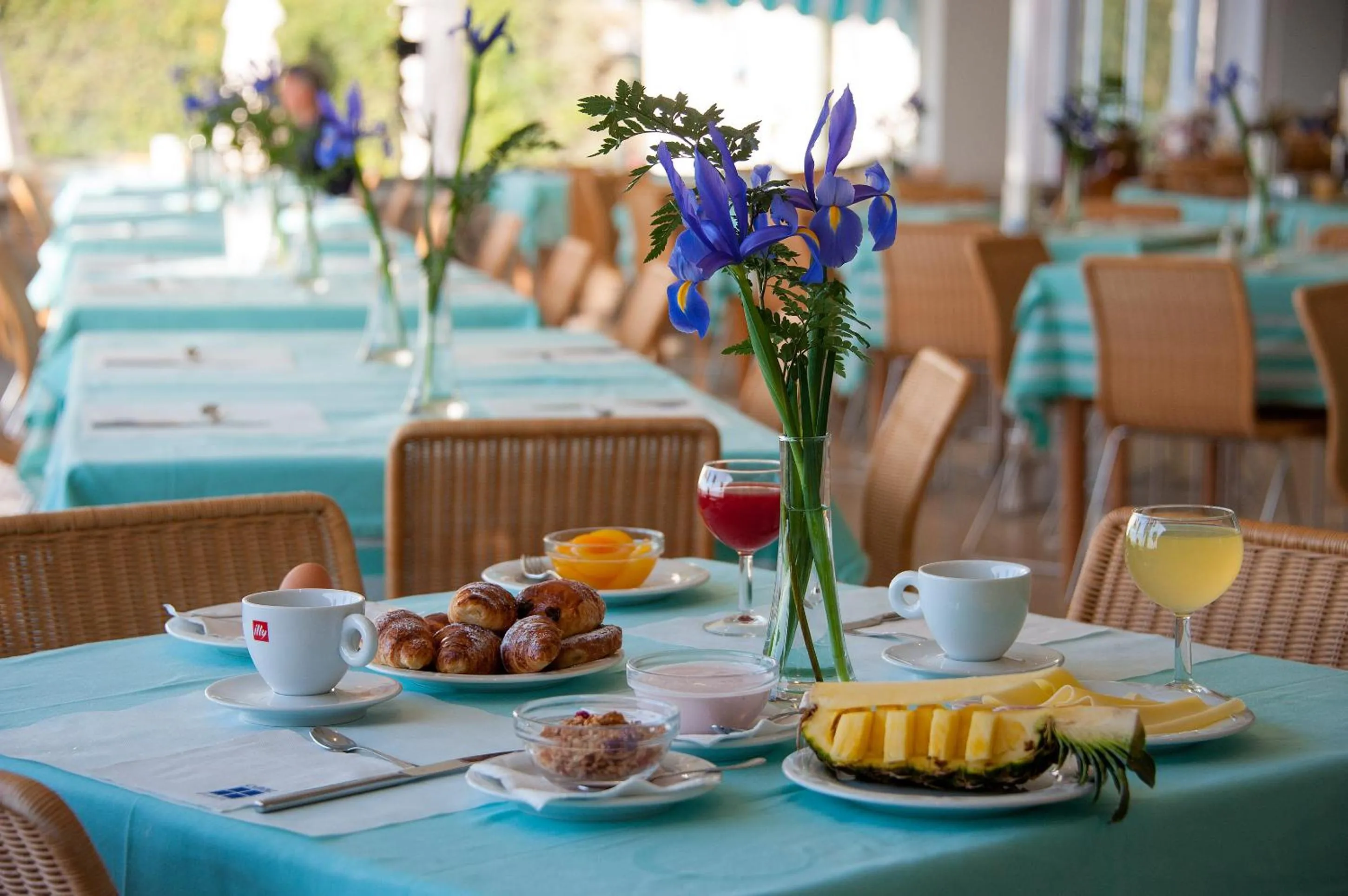 Breakfast in Villa La Meridiana - Caroli Hotels