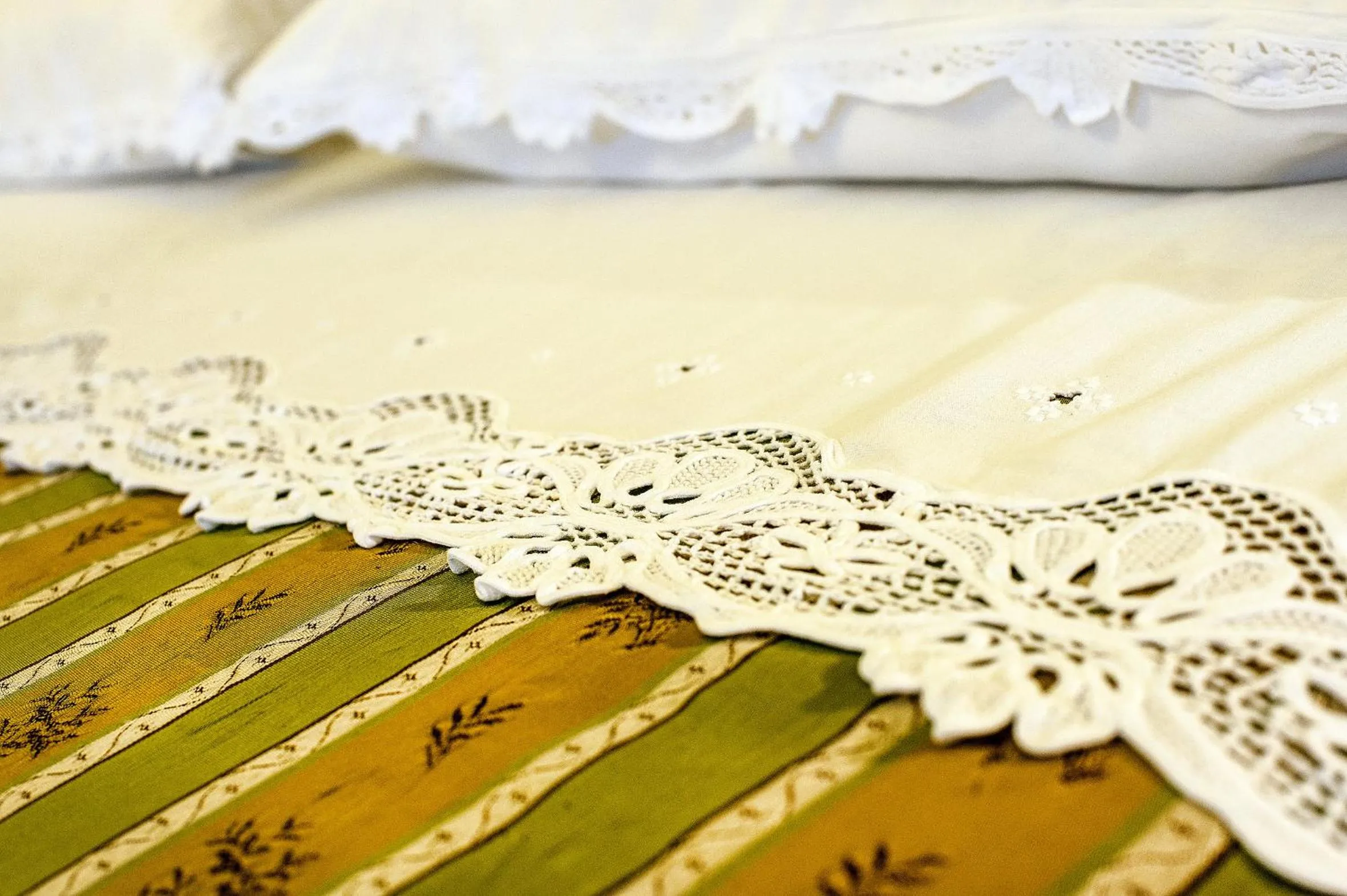 Bed in Villa La Meridiana - Caroli Hotels