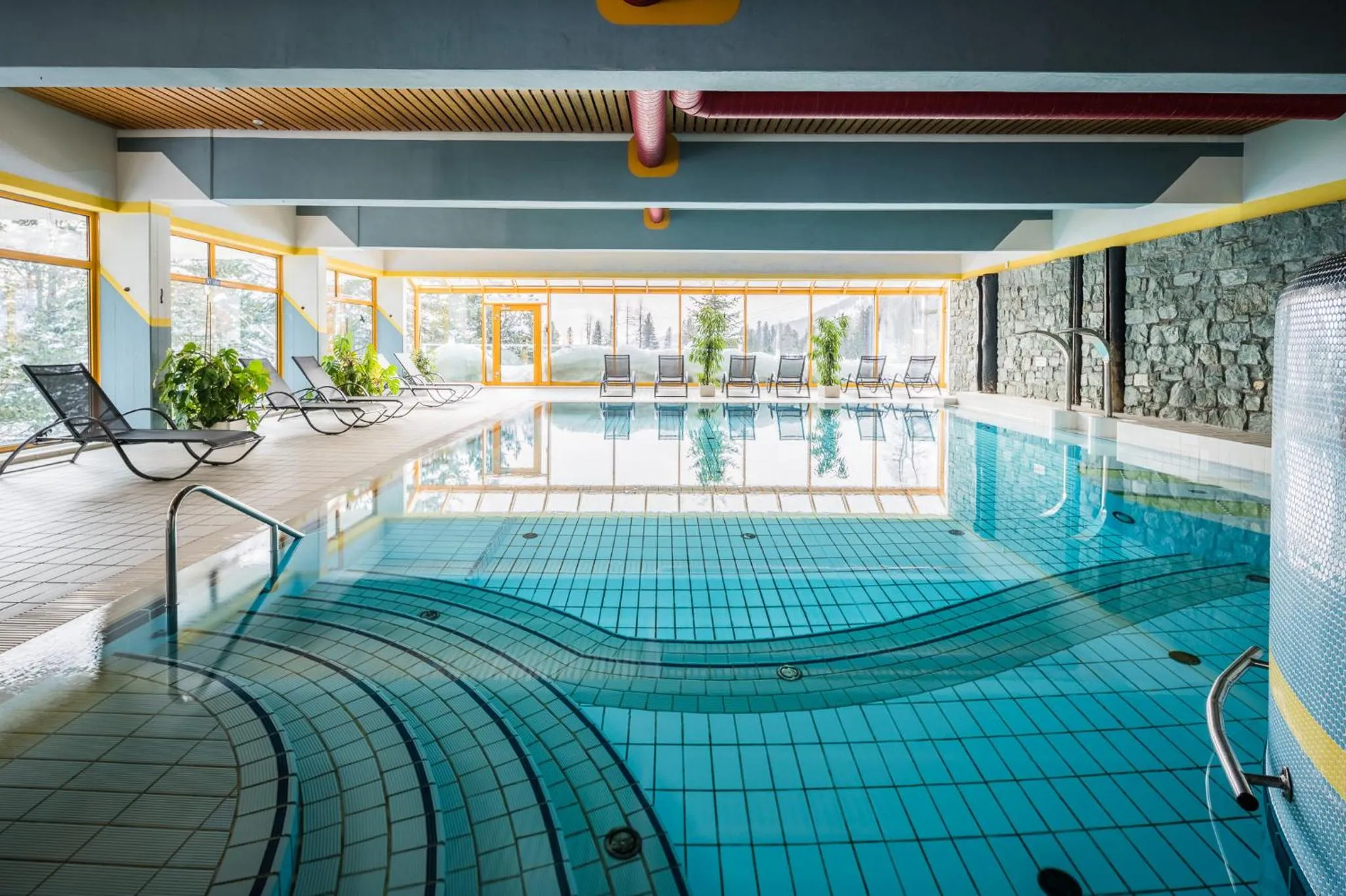 Swimming pool in Panorama Hotel Turracher Höhe