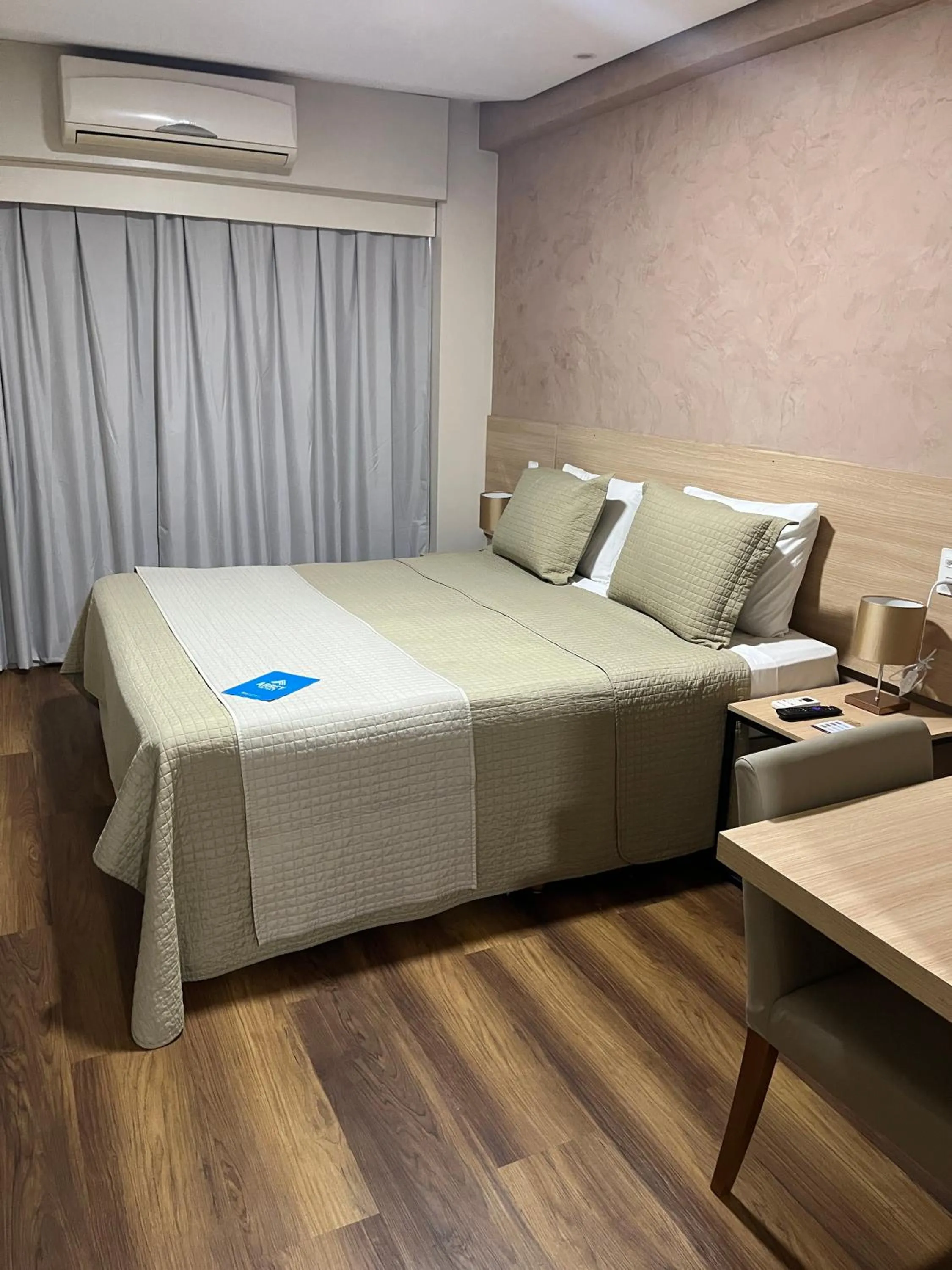 Bed in Arrey Gran Hotel