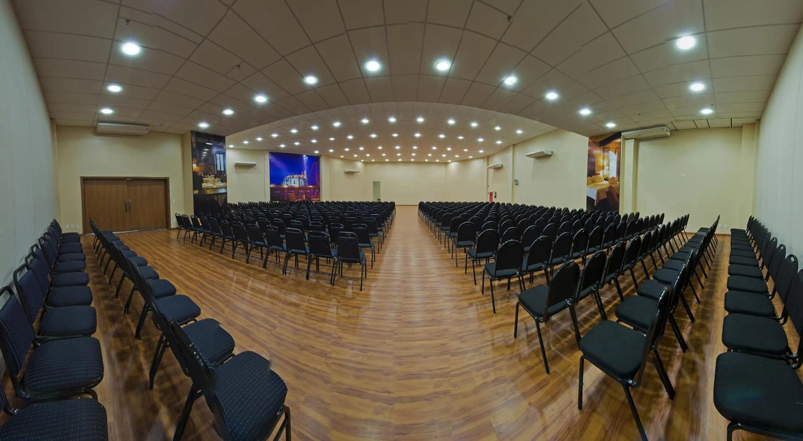 Business facilities in Arrey Gran Hotel